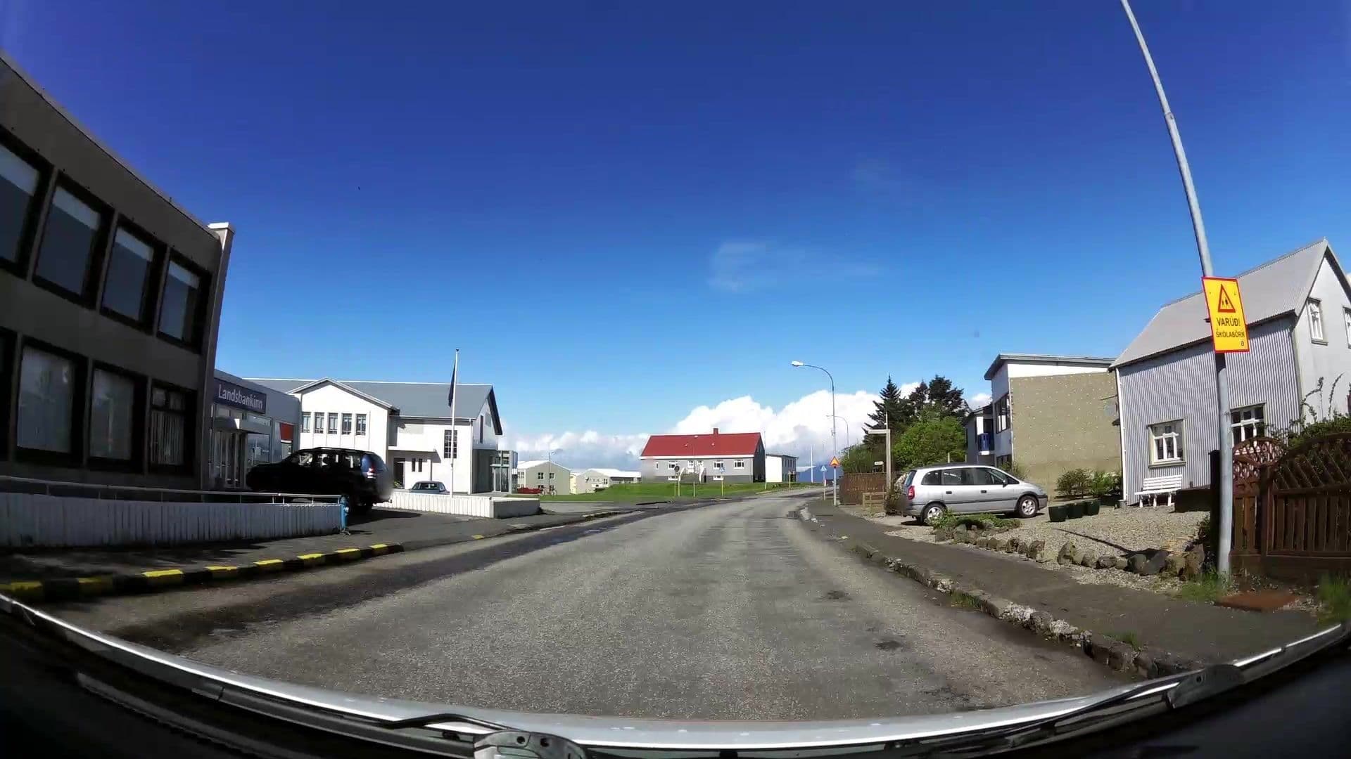 Street view near Gistiheimilið Hvammur, Höfn — © kaartcam (CC BY-SA · Mapillary)