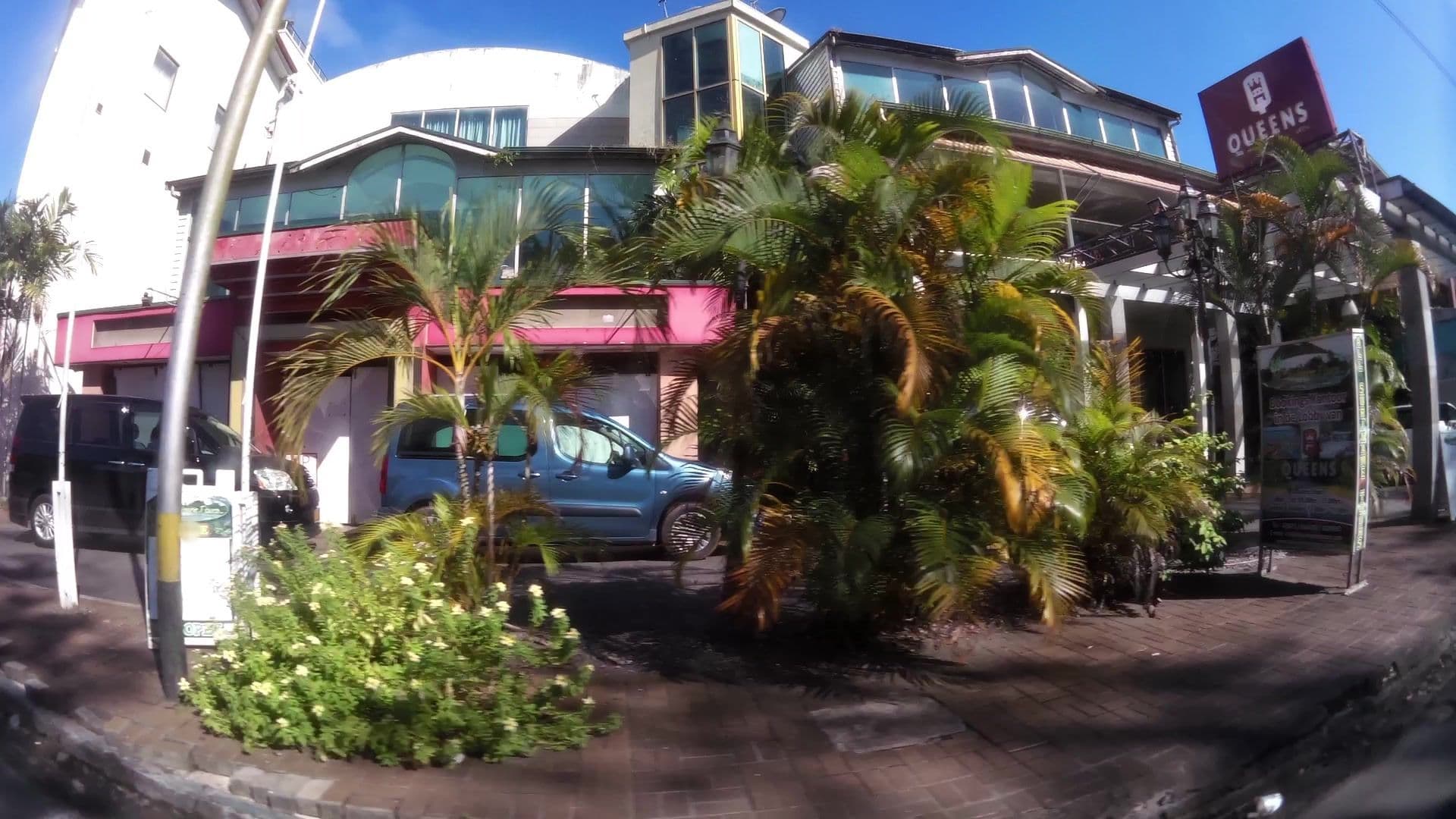 Street view near Queen's Hotel, Rainville — © kaartcam (CC BY-SA · Mapillary)