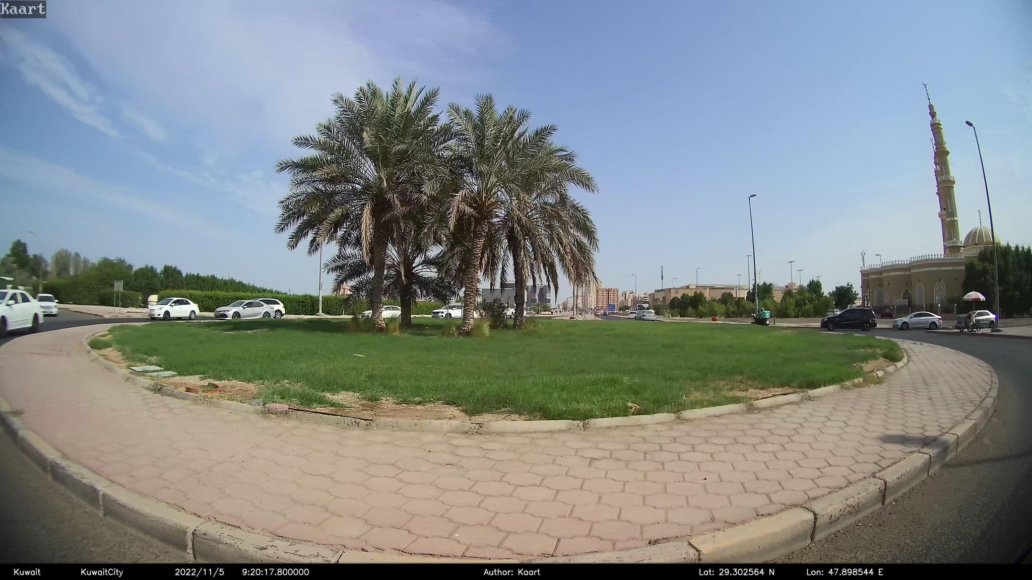 Street view near Ramada Kuwait Hotel Ardiyah, Ar Rābiyah — © kaart_2 (CC BY-SA · Mapillary)