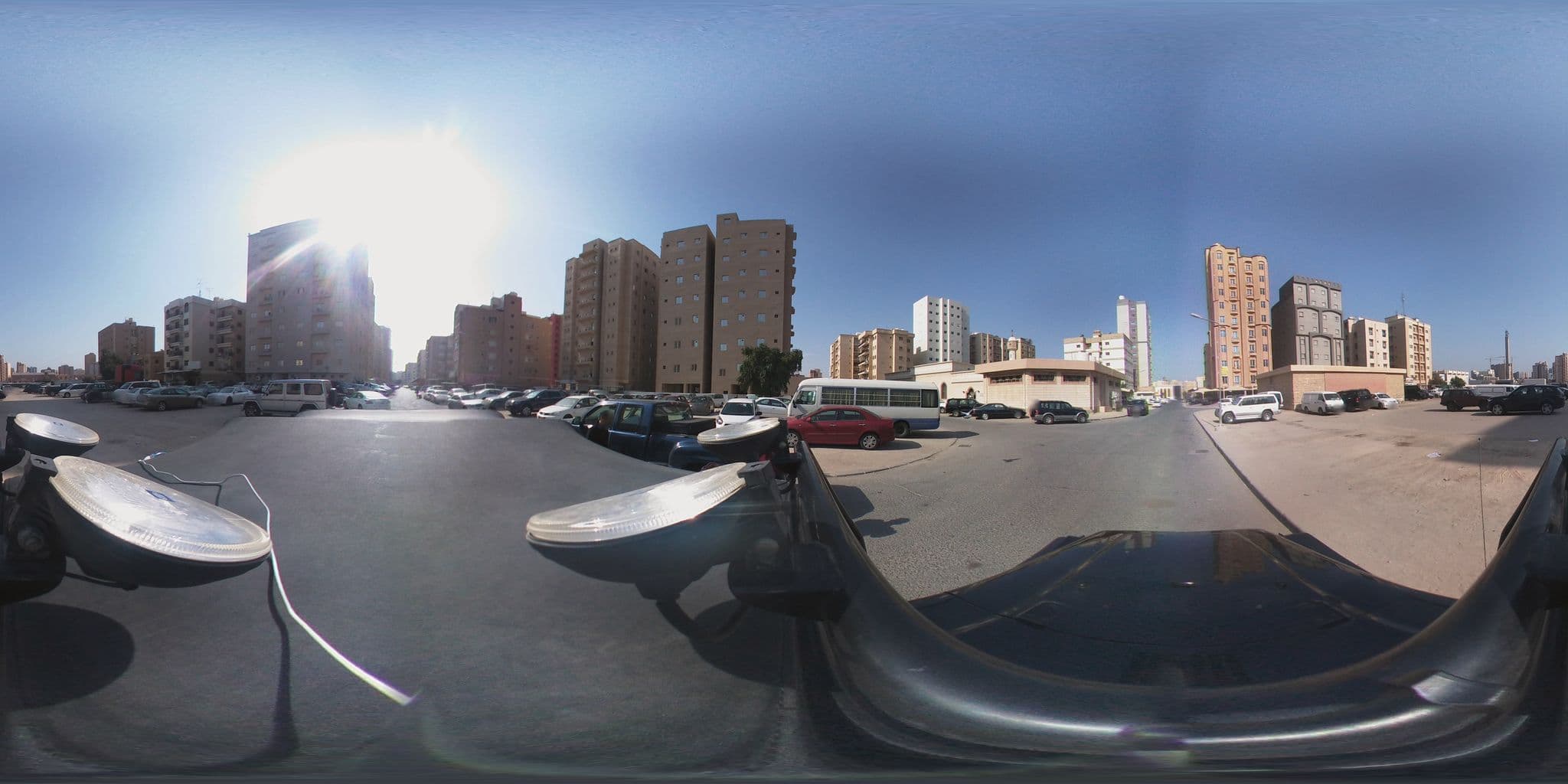 Street view near Swiss Belhotel Plaza, Ḩawallī — © buskw (CC BY-SA · Mapillary)