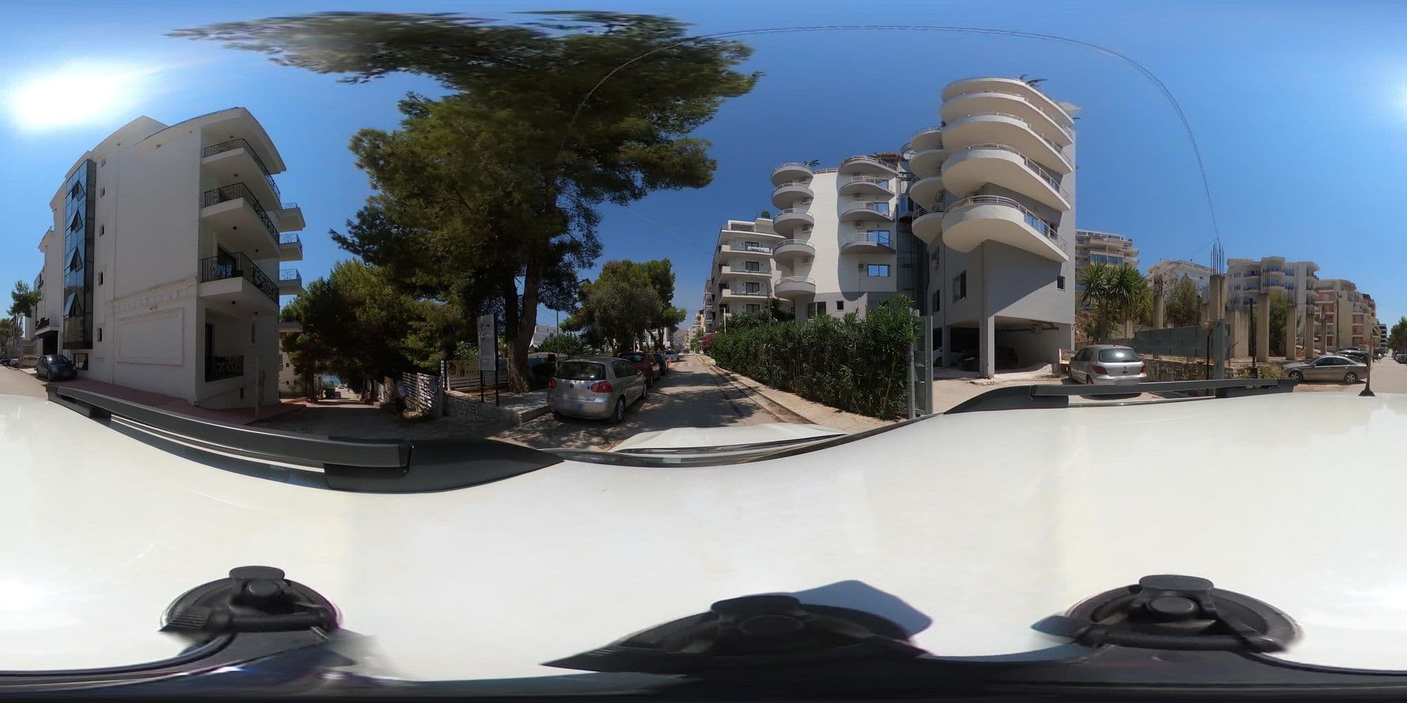Street view near Seawave Hotel, Sarandë — © tumblecow (CC BY-SA · Mapillary)