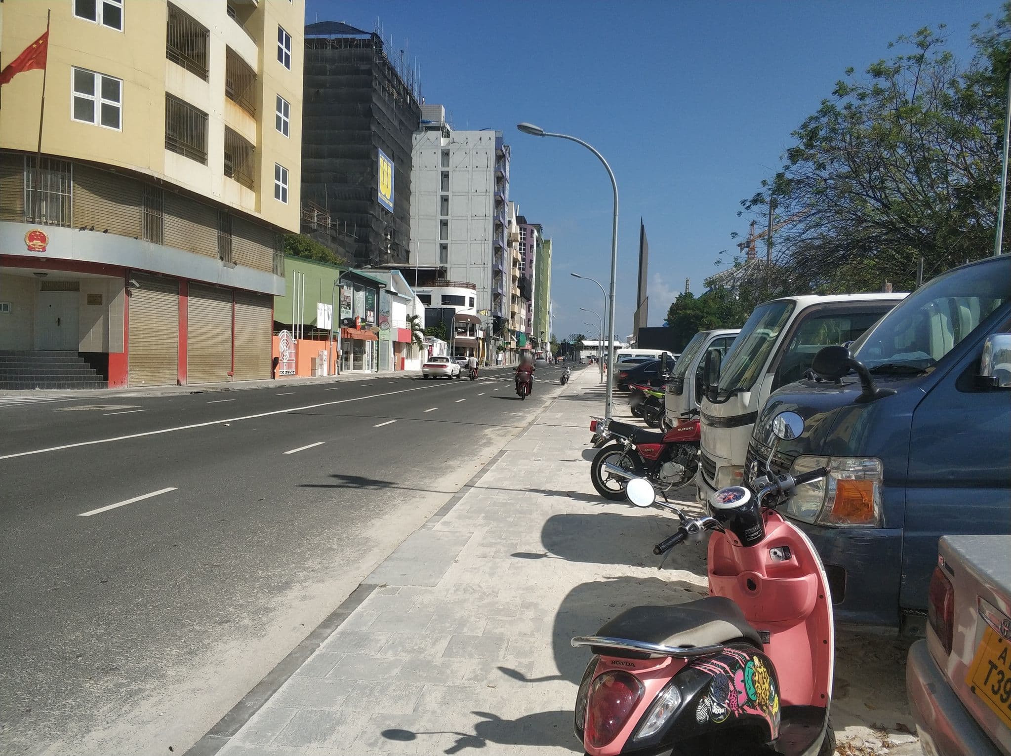 Street view near Fujeira Inn, Male — © freddouhelk (CC BY-SA · Mapillary)