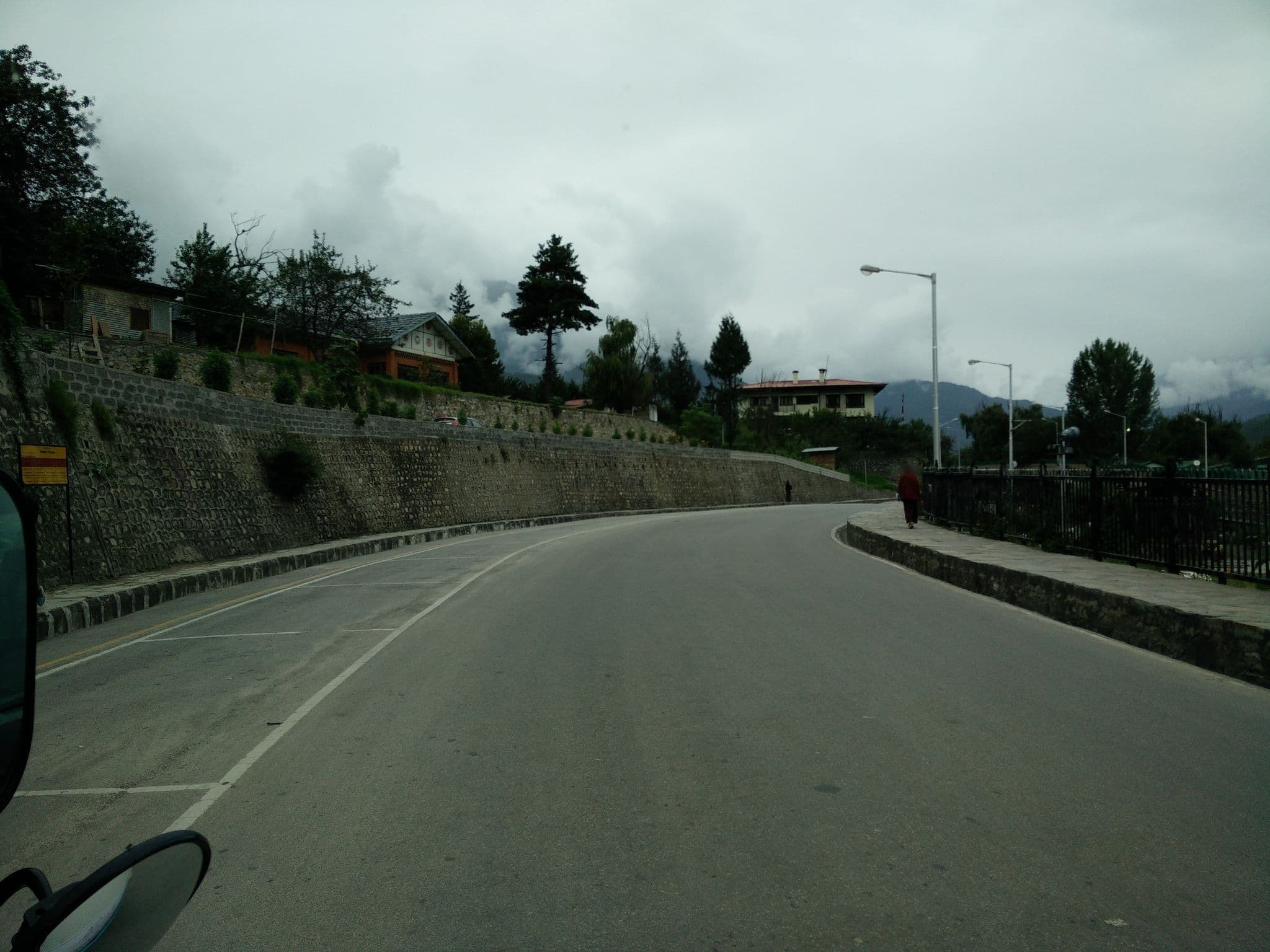Street view near Tashi Yoedling, Thimphu — © supersubra (CC BY-SA · Mapillary)