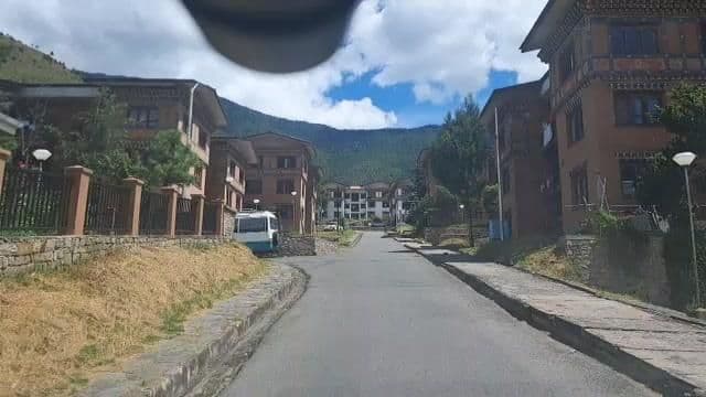 Street view near Tara Phendeyling Hotel, Thimphu — © roadroid (CC BY-SA · Mapillary)