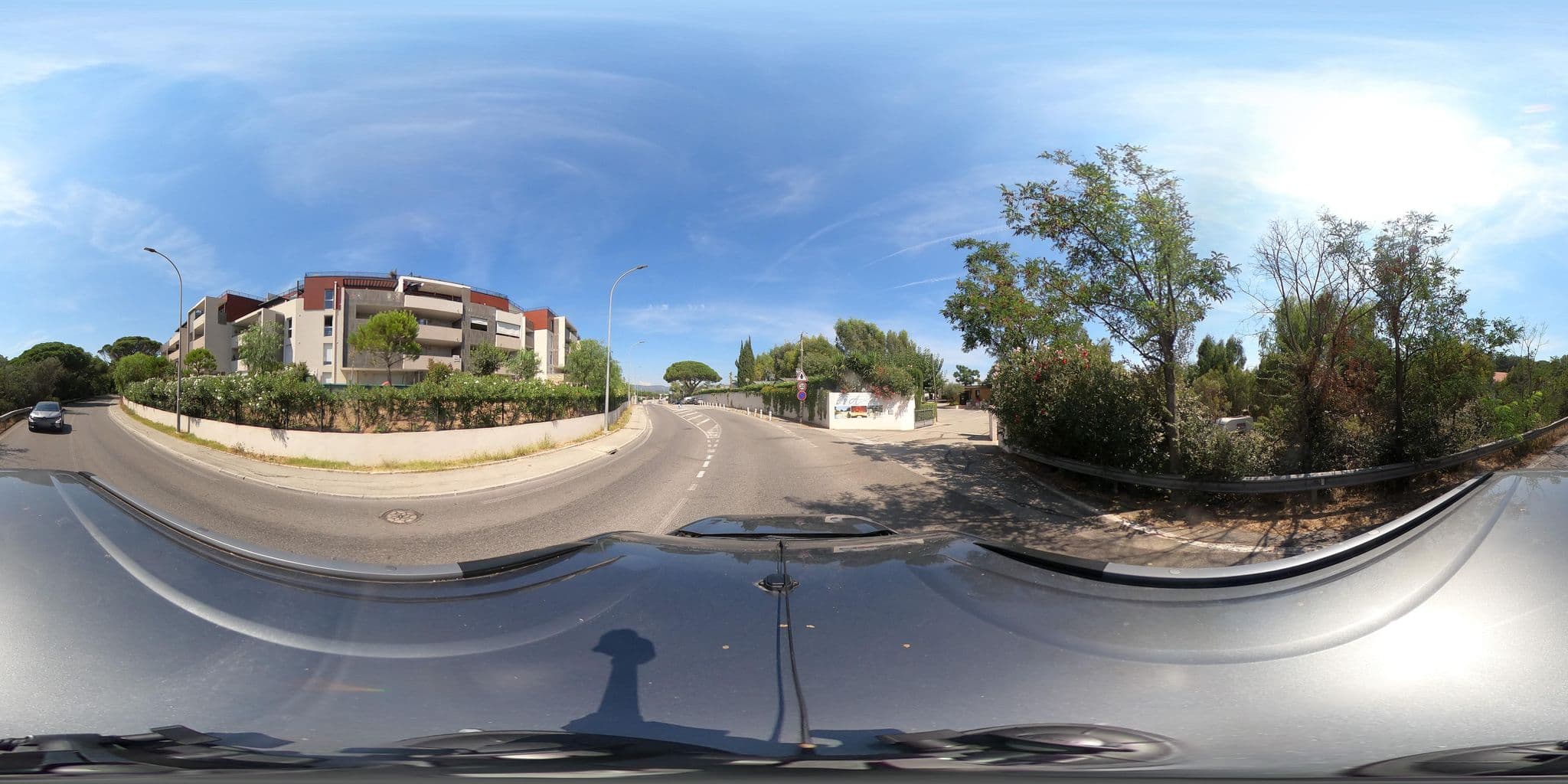 Street view near Les Acacias, Fréjus — © eric_s (CC BY-SA · Mapillary)