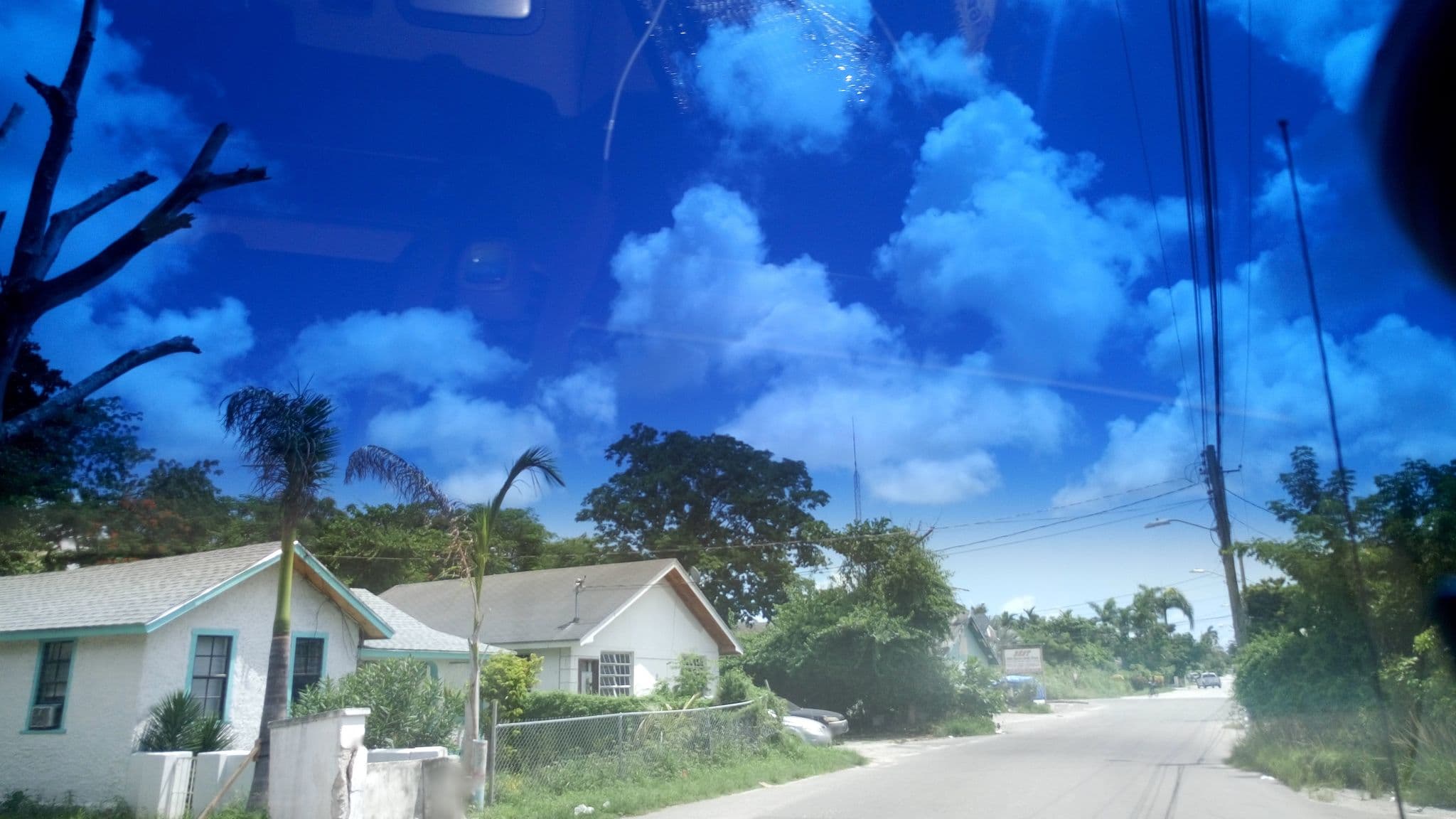 Street view near Dunmore Villa, Nassau — © wirepiper (CC BY-SA · Mapillary)