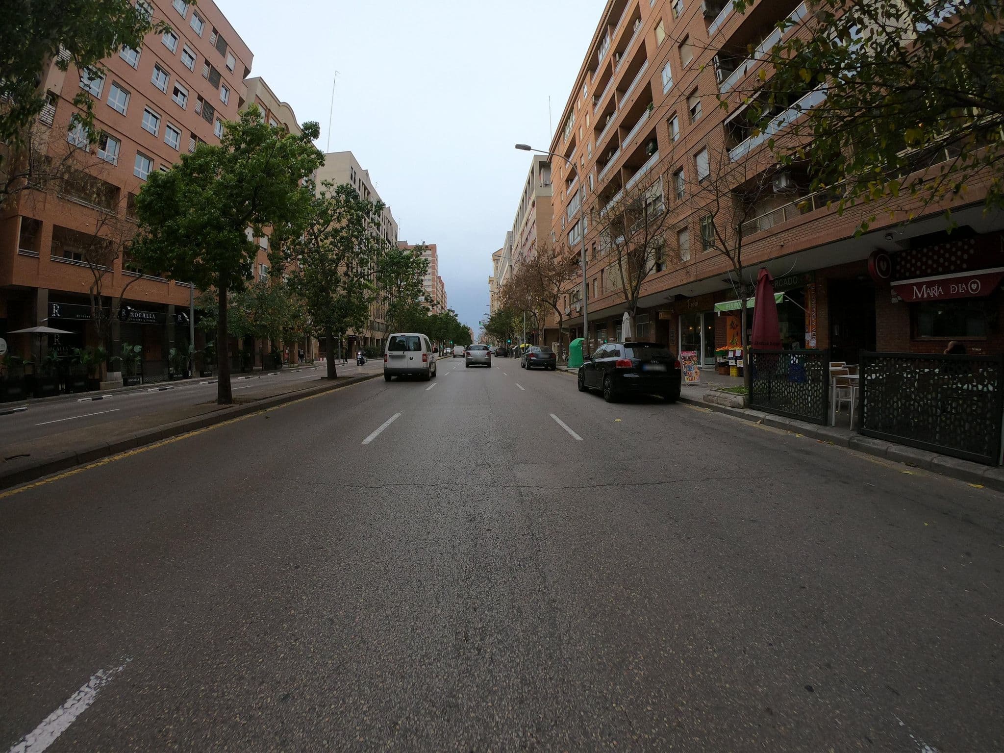 Street view near Valenciaflats Ciudad de las Ciencias, Valencia — © joostjakob (CC BY-SA · Mapillary)