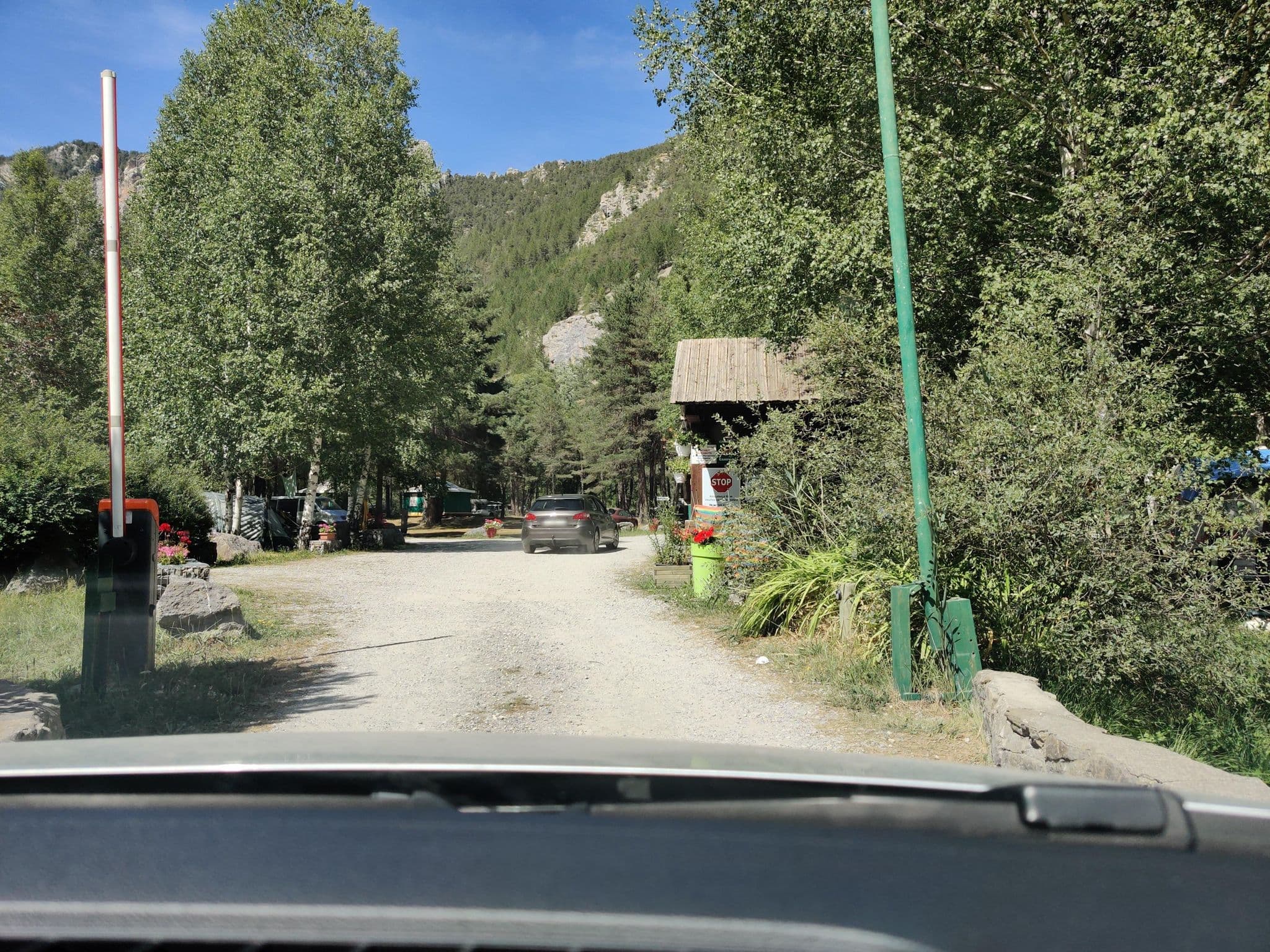 Street view near Les Allouviers, Saint-Martin-de-Queyrières — © martijndeman (CC BY-SA · Mapillary)