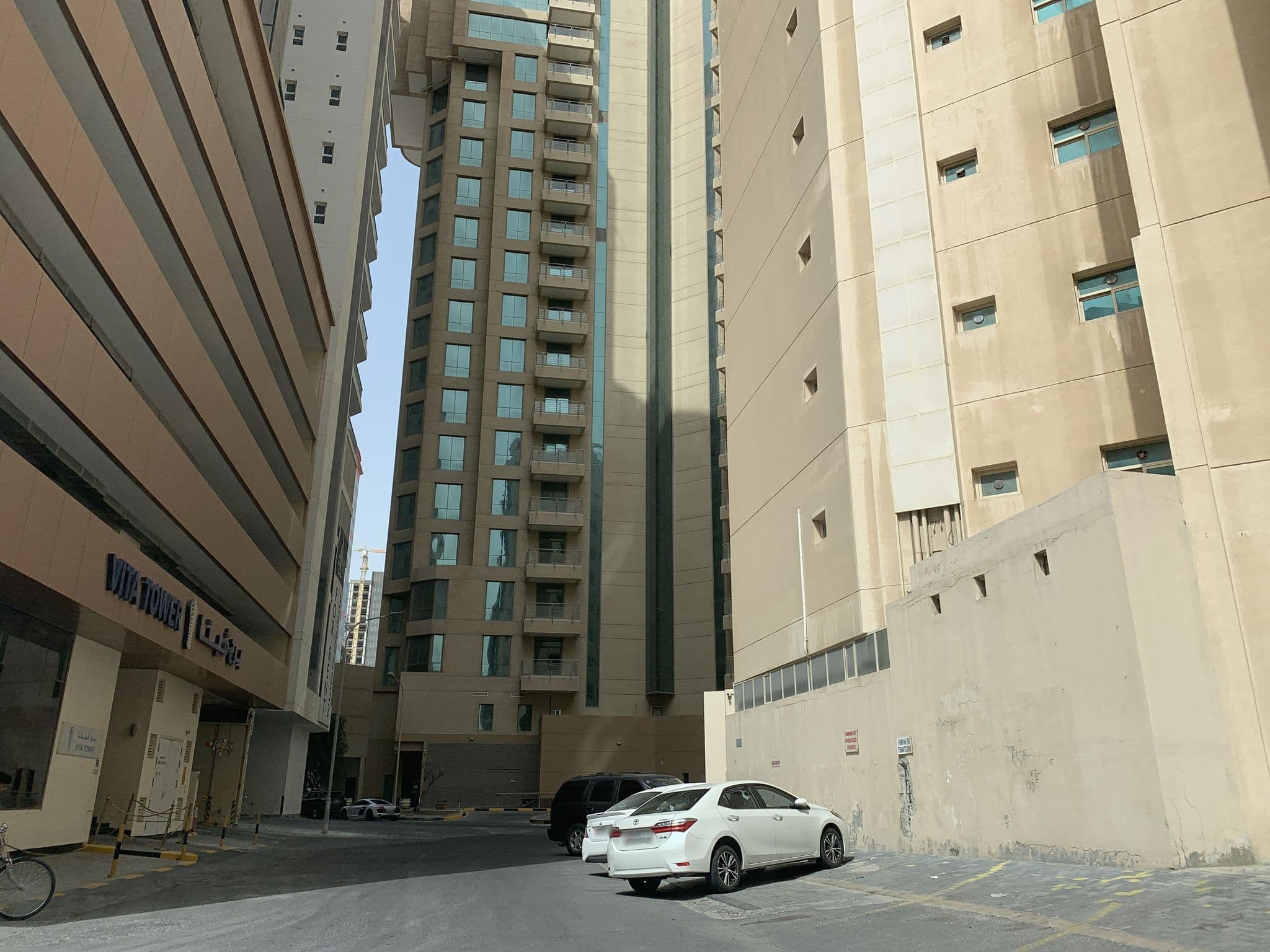 Street view near Vita Twer hotel, Manama — © sherif1234 (CC BY-SA · Mapillary)