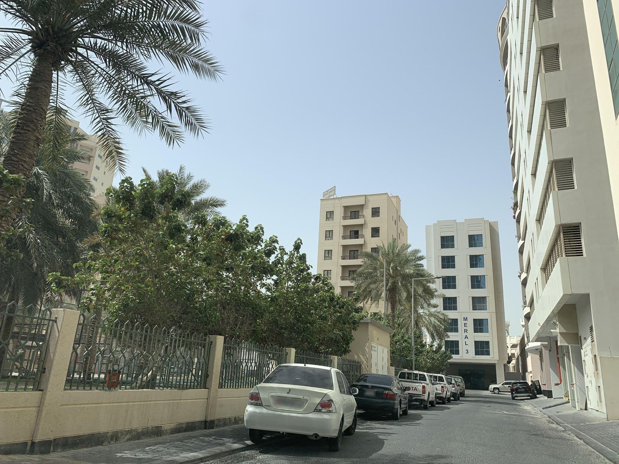 Street view near Whyndha, Manama — © sherif1234 (CC BY-SA · Mapillary)