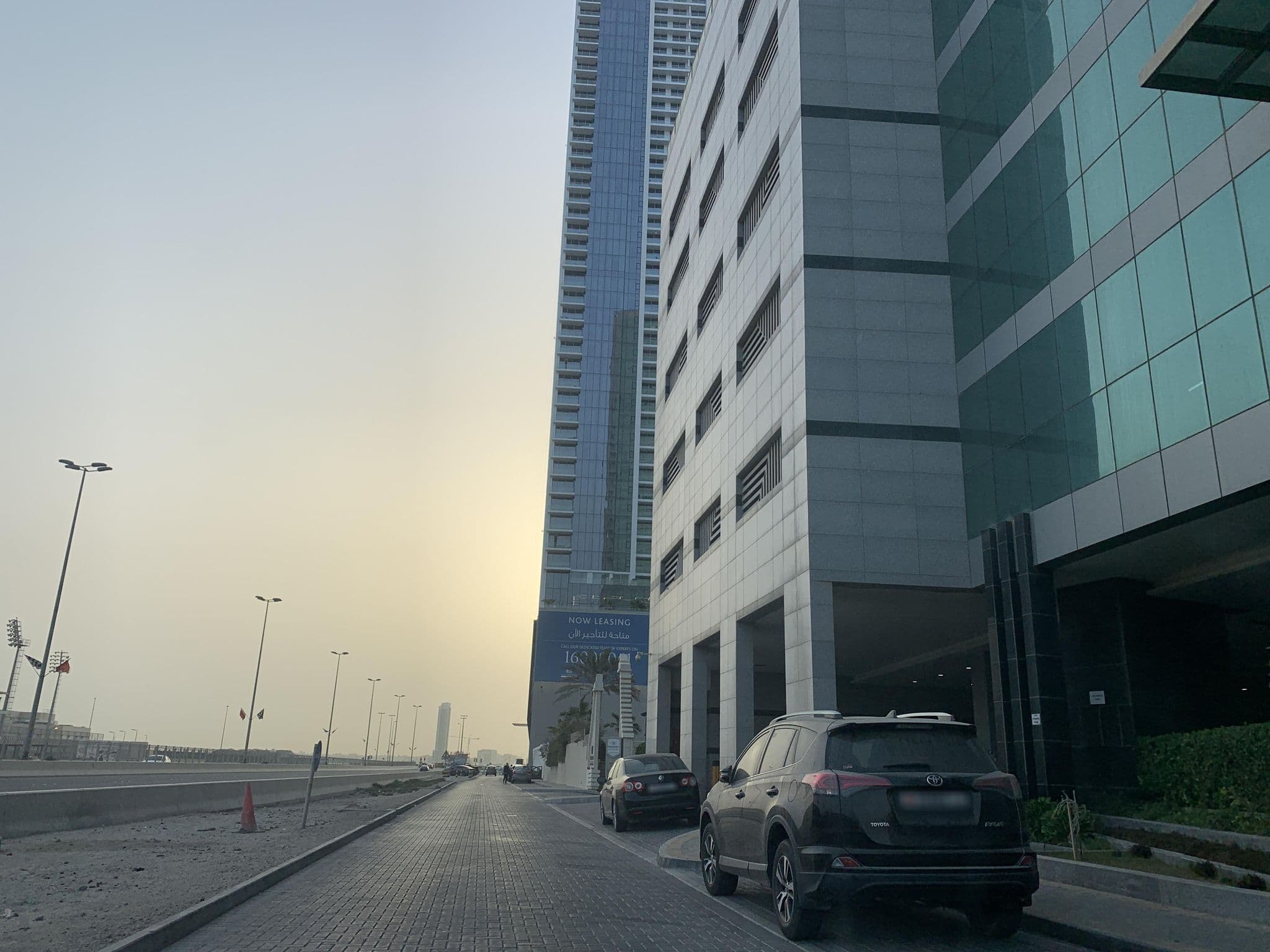 Street view near Hilton Bahrain, Manama — © sherif1234 (CC BY-SA · Mapillary)