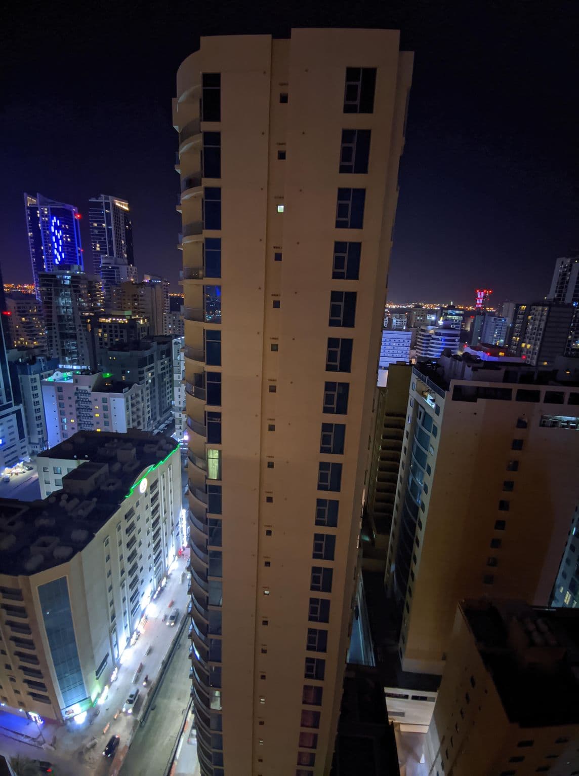 Street view near AlNawras Tower, Manama — © km2bp (CC BY-SA · Mapillary)