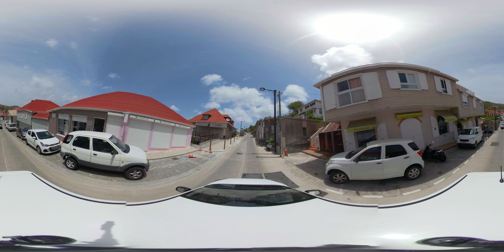 Street view near Guillaume de Corlieu, Gustavia — © ratzillas (CC BY-SA · Mapillary)