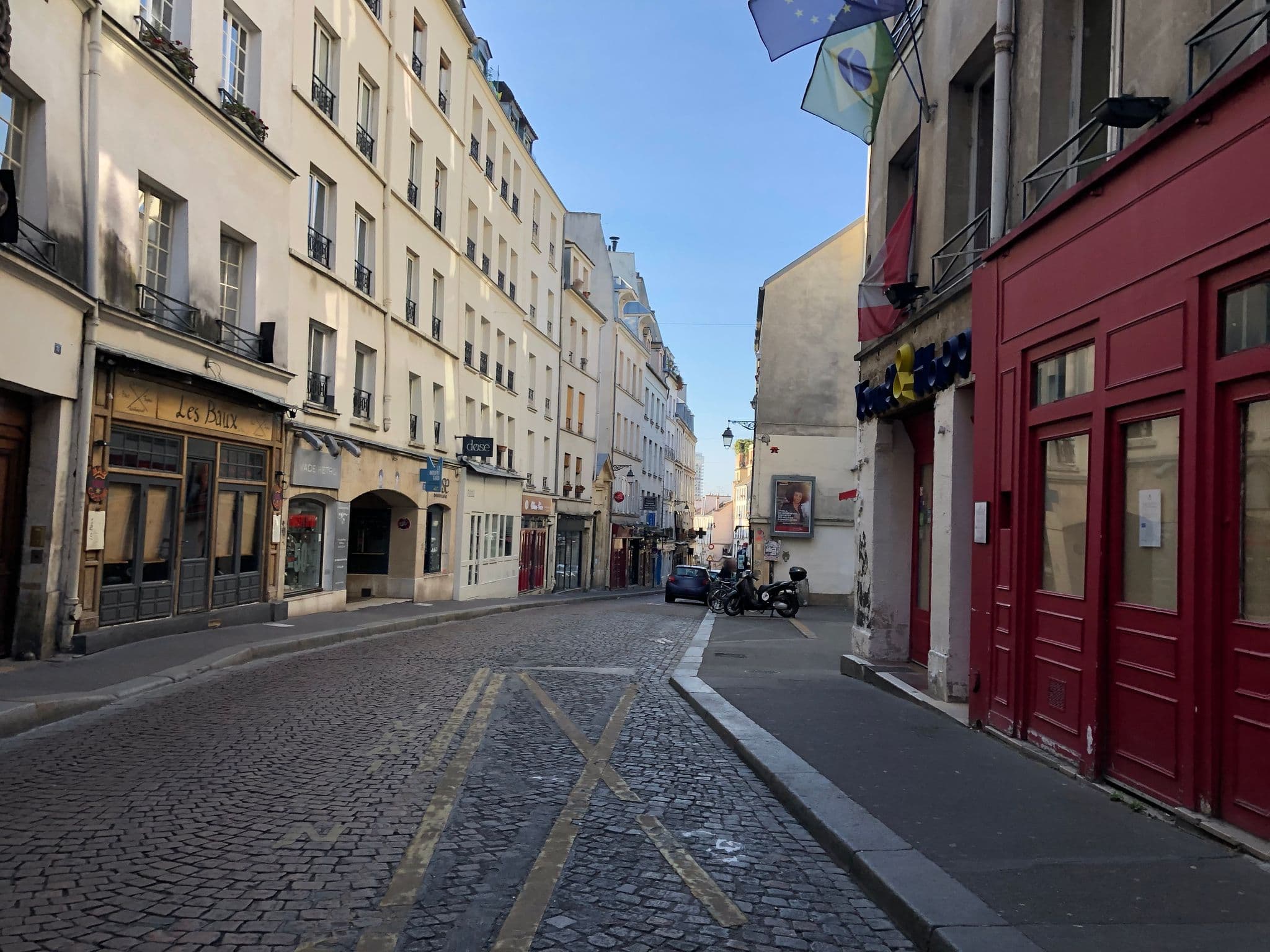 Street view near Young and Happy Hostel, Paris 05 Panthéon — © jerome92370 (CC BY-SA · Mapillary)