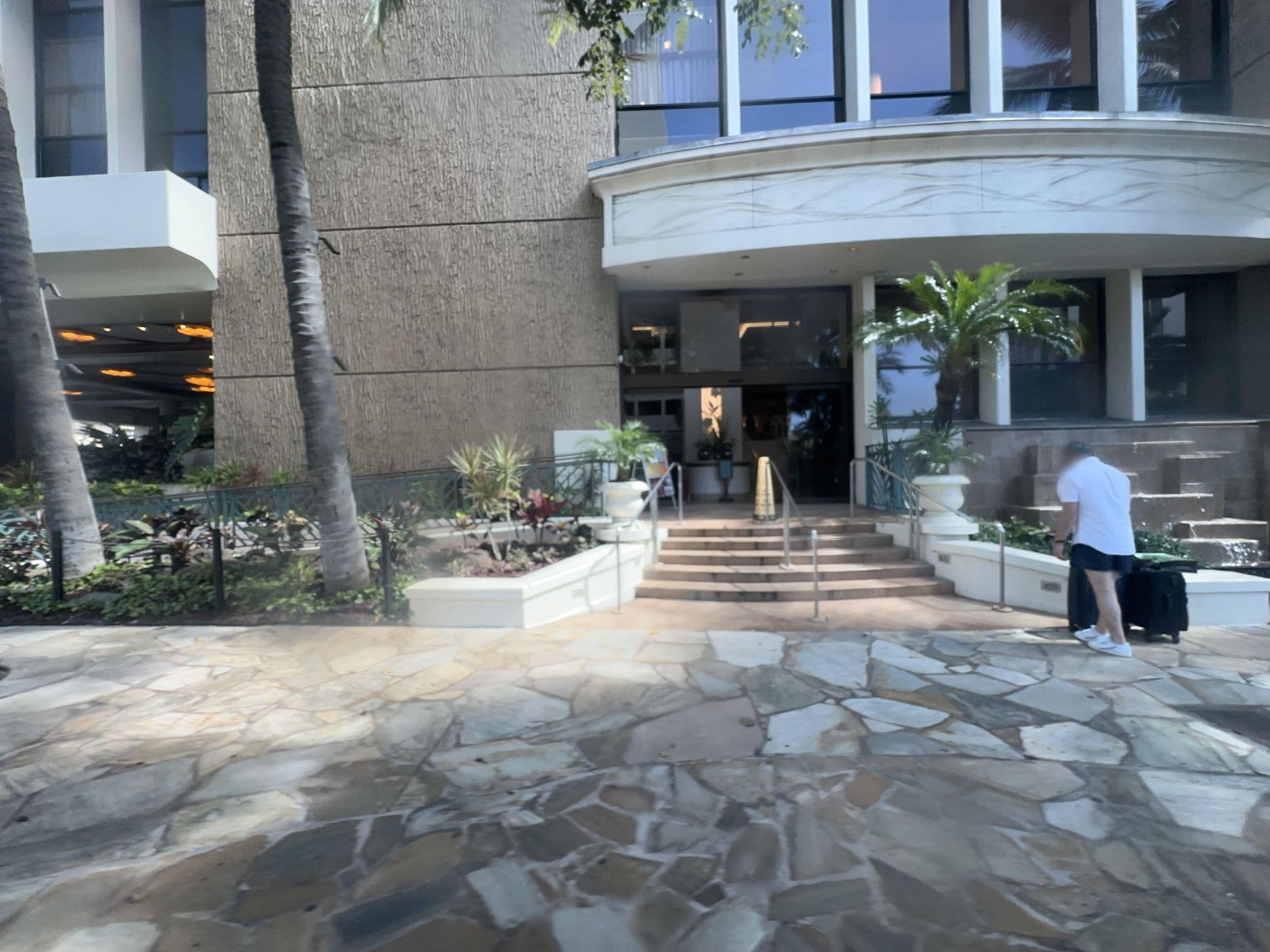 Street view near House Pool, Hilton Waikiki Prince Kuhio Hotel, Diamond Head / Kapahulu / Saint Louis Heights — © quickness805 (CC BY-SA · Mapillary)