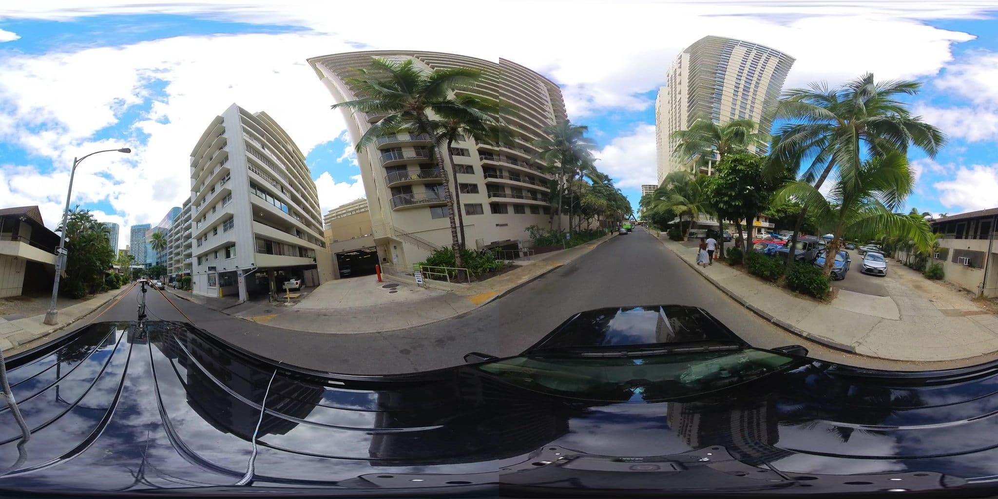 Street view near The Brakers, Waikīkī — © hmhtb (CC BY-SA · Mapillary)