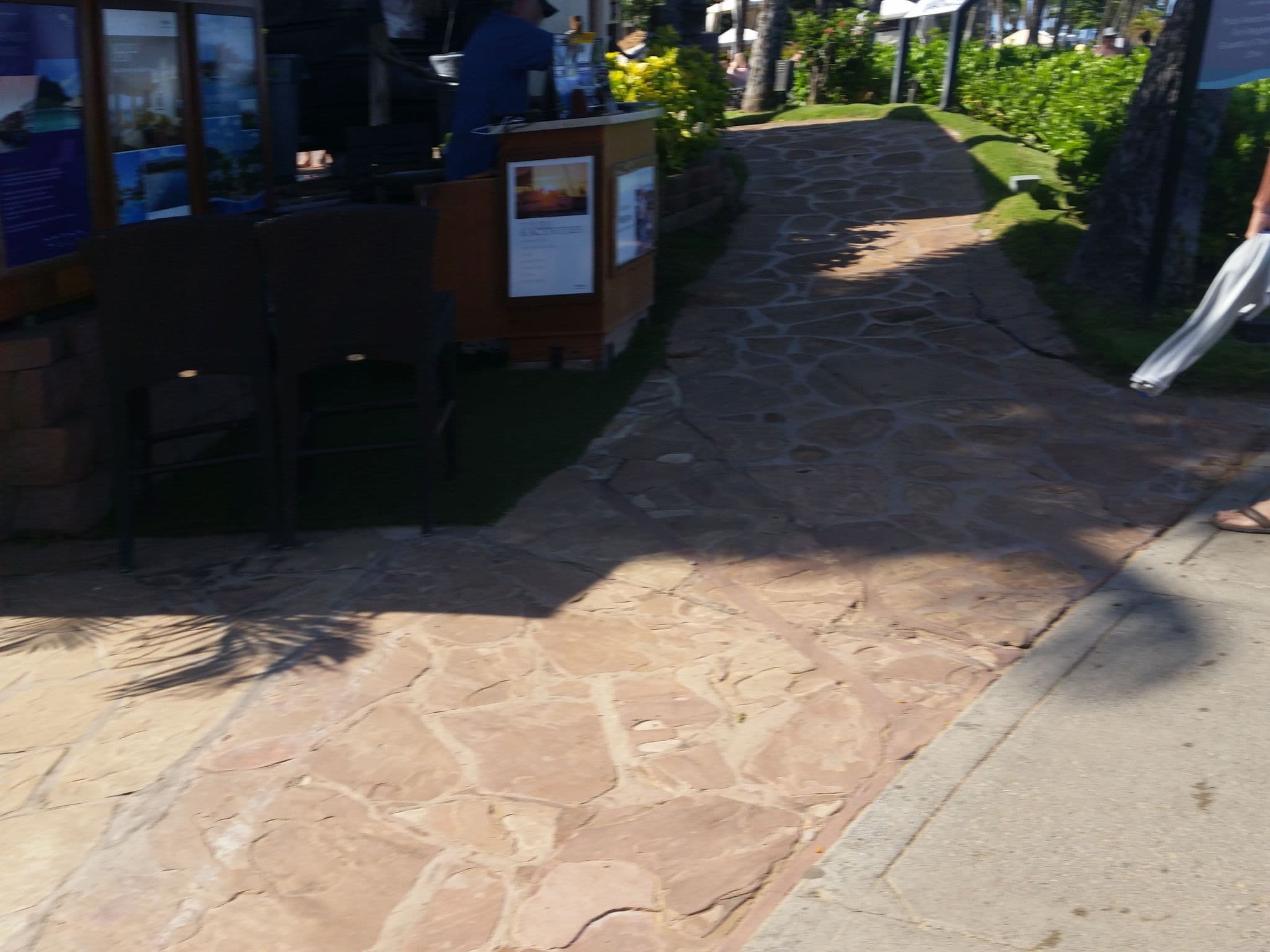 Street view near The Westin Room 525!, Kā‘anapali — © rps333 (CC BY-SA · Mapillary)