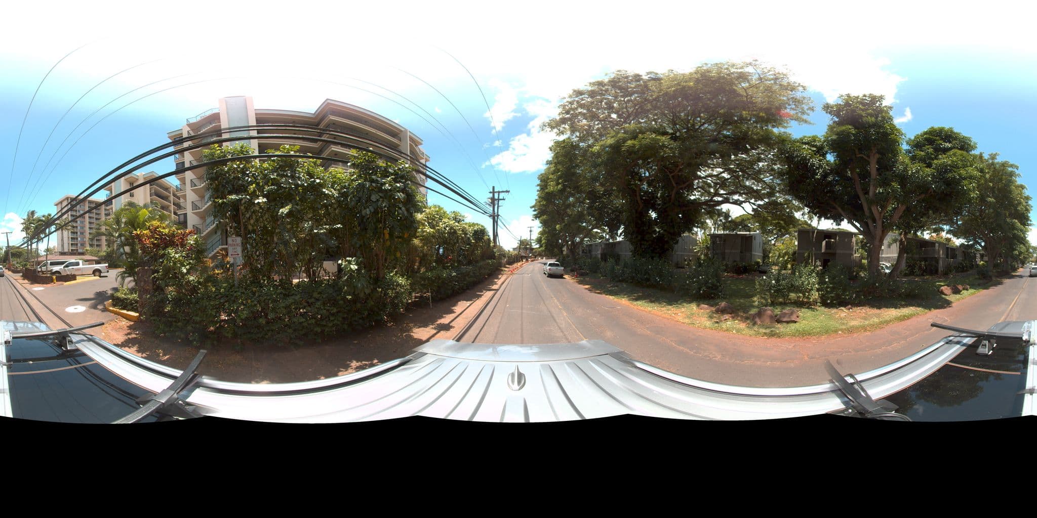 Street view near Hololani Oceanfront Resort, Napili-Honokowai — © rking (CC BY-SA · Mapillary)