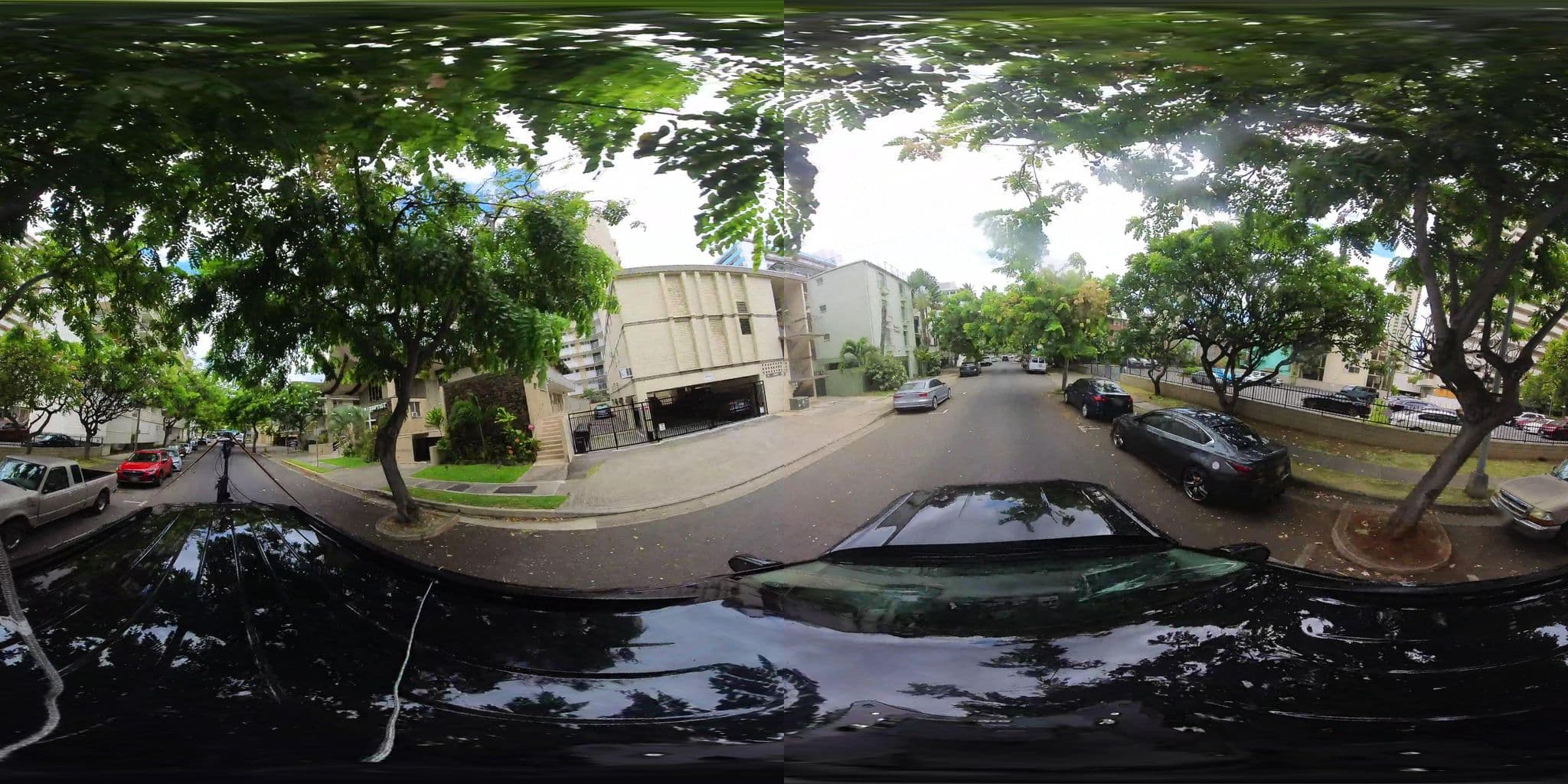 Street view near Hotel La Croix, Waikīkī — © hmhtb (CC BY-SA · Mapillary)