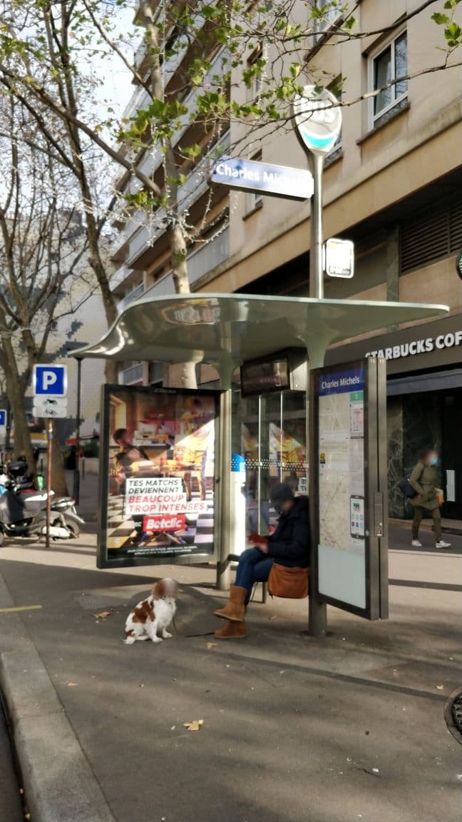 Street view near Beaugrenelle Saint-Charles, Paris 15 Vaugirard — © overflorian (CC BY-SA · Mapillary)