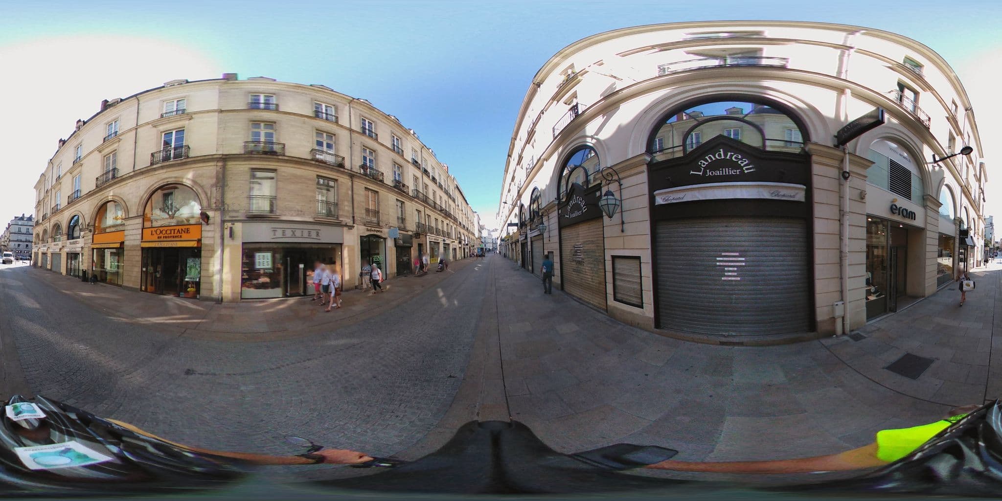 Street view near Hôtel Saint-Patrick, Nantes — © cartocite (CC BY-SA · Mapillary)