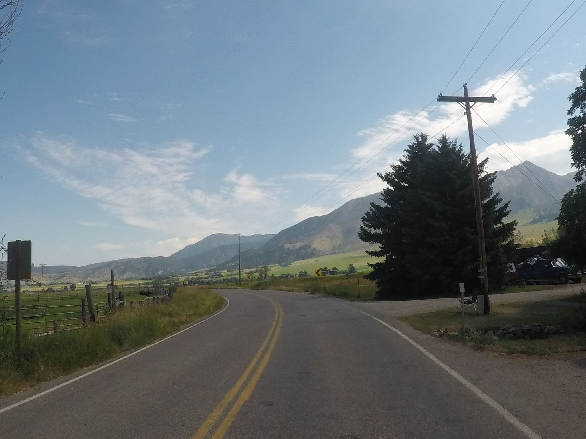 Street view near Pine Creek Lodge, Bozeman — © chrisbeddow (CC BY-SA · Mapillary)