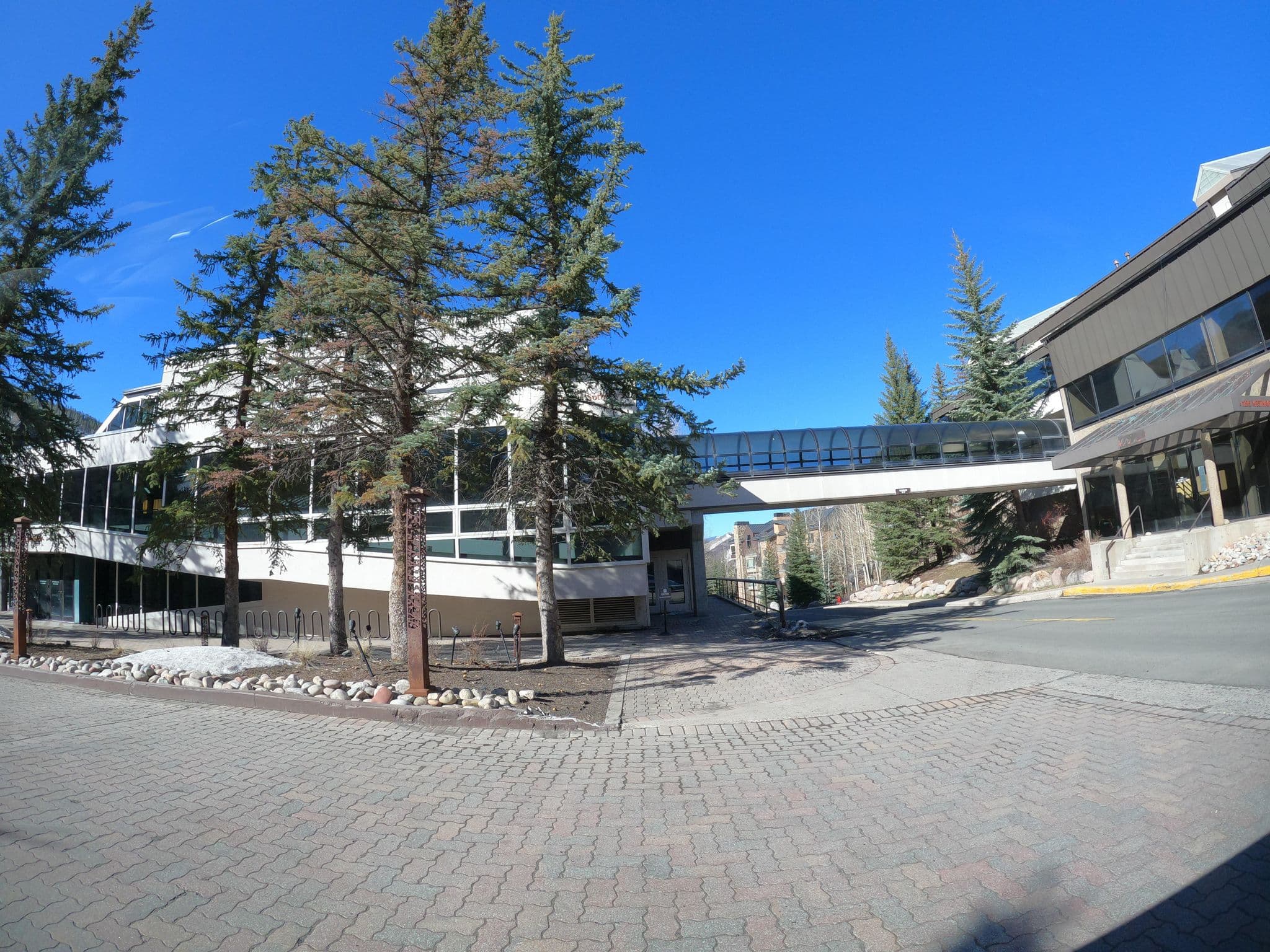 Street view near Aria Spa & Club, Minturn — © roadgeek_md99 (CC BY-SA · Mapillary)