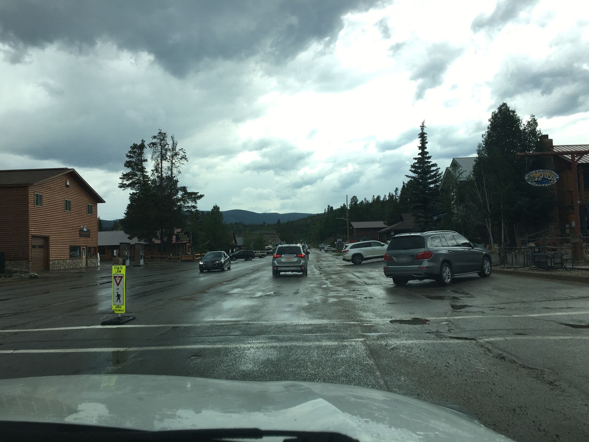 Street view near Grand View Mountain Lodge, Estes Park — © hereitgoes (CC BY-SA · Mapillary)