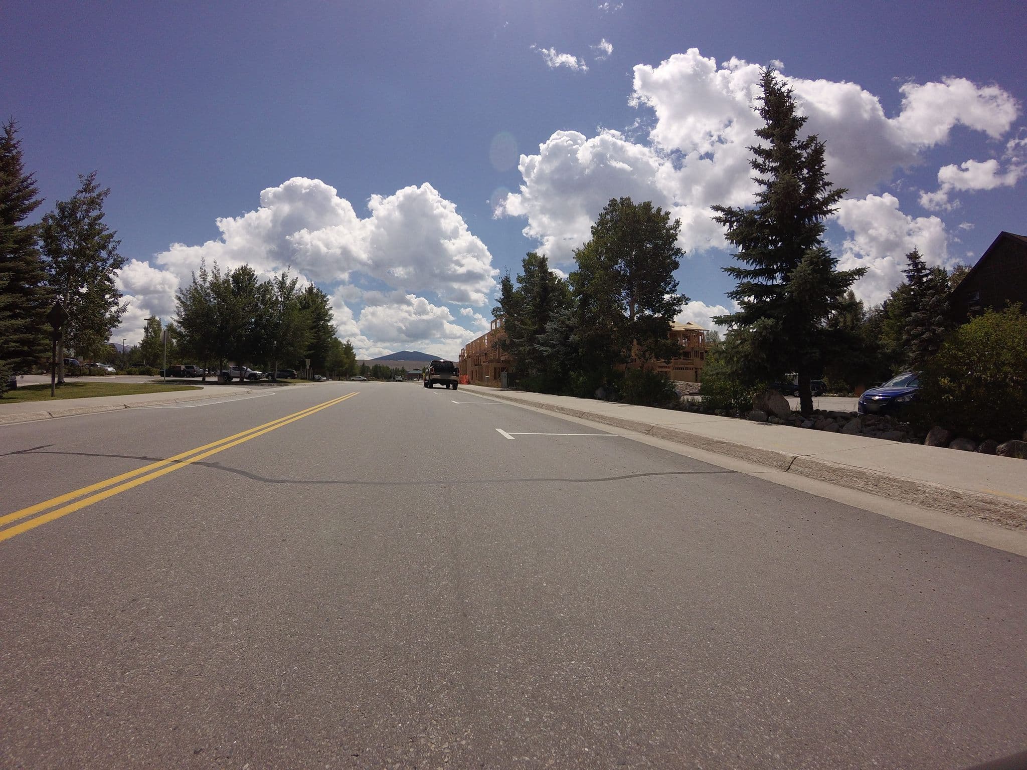 Street view near Summit Peak Lodge West, Silverthorne — © talllguy (CC BY-SA · Mapillary)