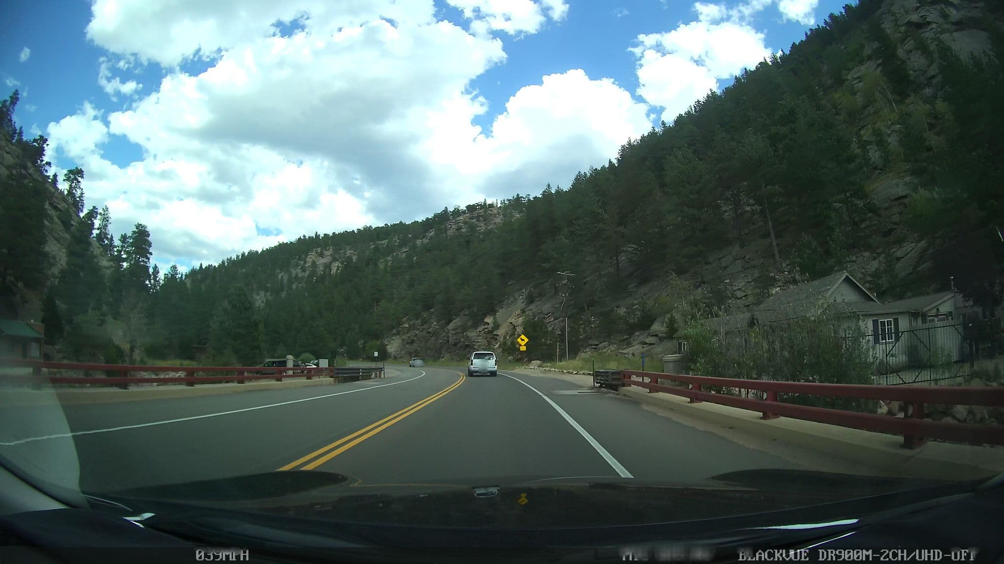 Street view near Whispering Pine Cottages, Estes Park — © muthu (CC BY-SA · Mapillary)