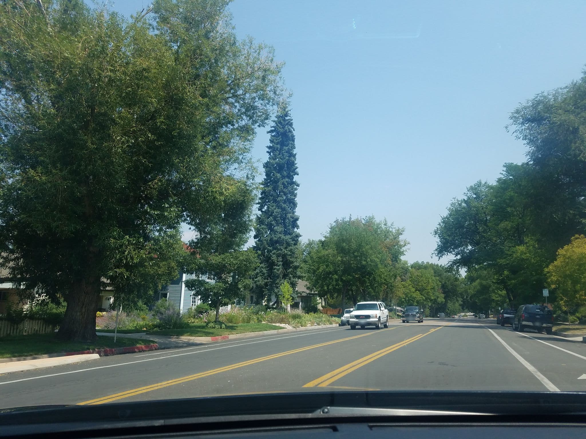 Street view near Elizabeth Street Guest House Bed and Breakfast, Fort Collins — © muthu (CC BY-SA · Mapillary)