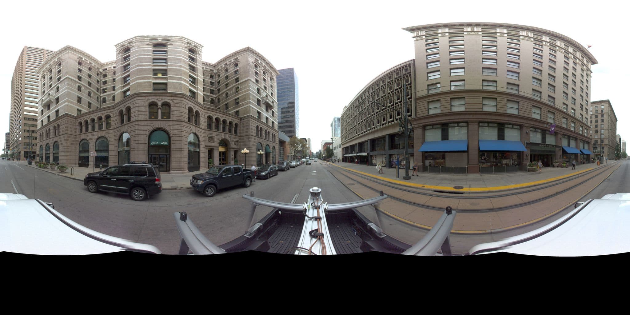 Street view near Magnolia Hotel, Denver — © muntz_man (CC BY-SA · Mapillary)