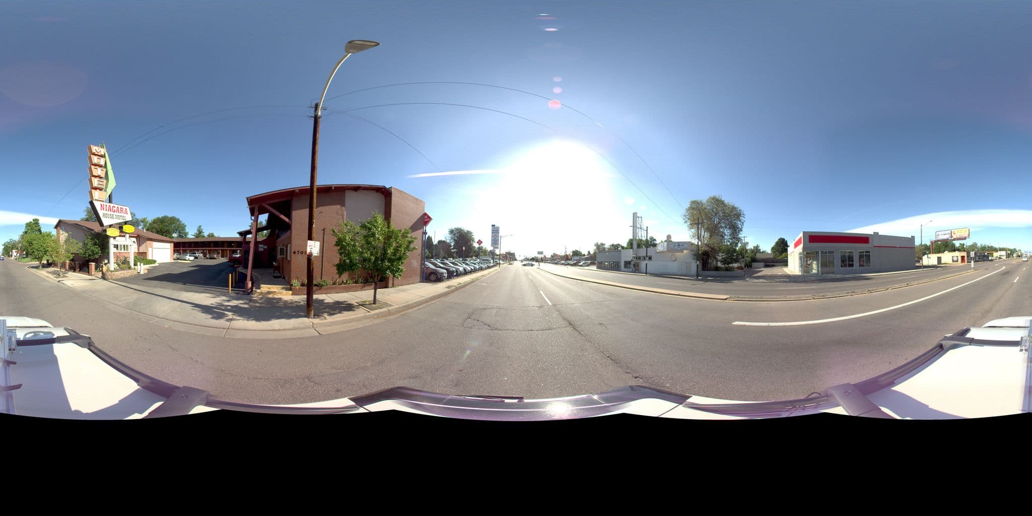 Street view near Niagra House Motel, Denver — © atd2019 (CC BY-SA · Mapillary)