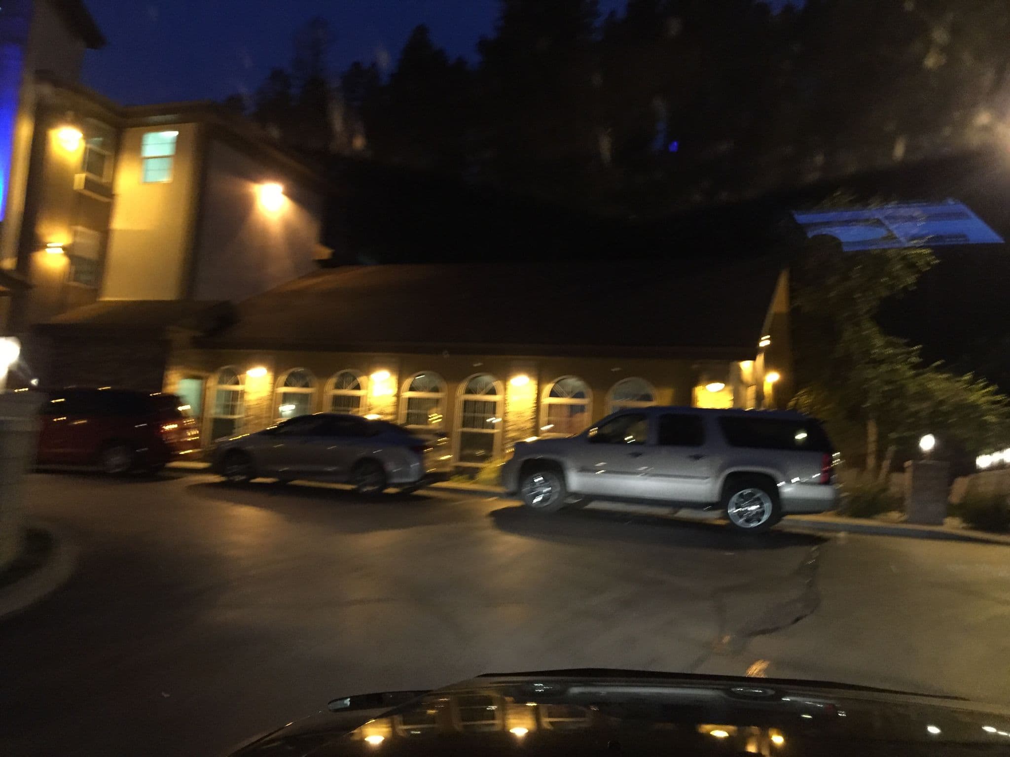 Street view near Choice Hotels, Colonial Pine Hills — © jlkansascity (CC BY-SA · Mapillary)