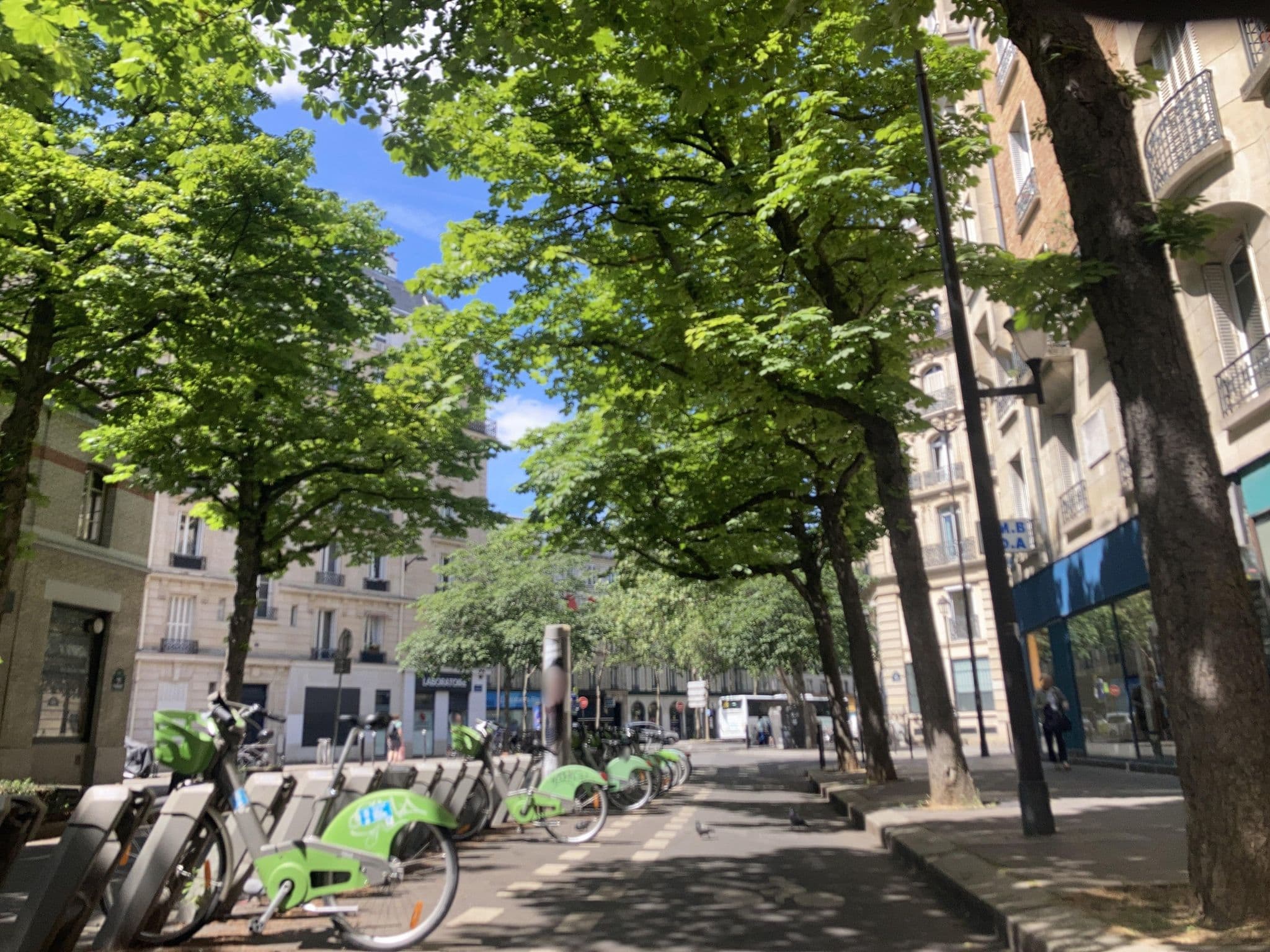 Street view near Alcyon, Quinze-Vingts — © zb256 (CC BY-SA · Mapillary)