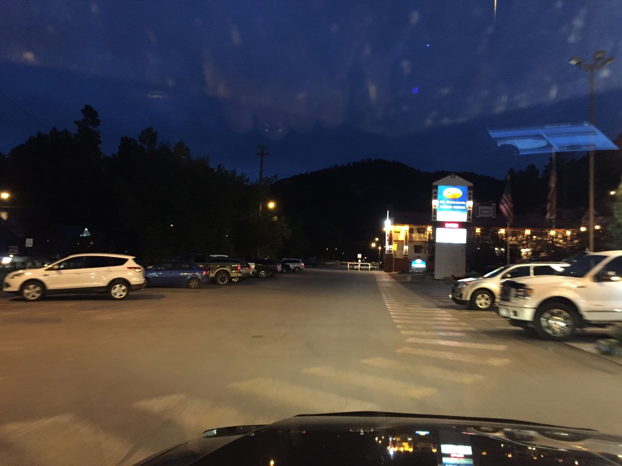 Street view near Mount Rushmore's White House Resort, Colonial Pine Hills — © jlkansascity (CC BY-SA · Mapillary)