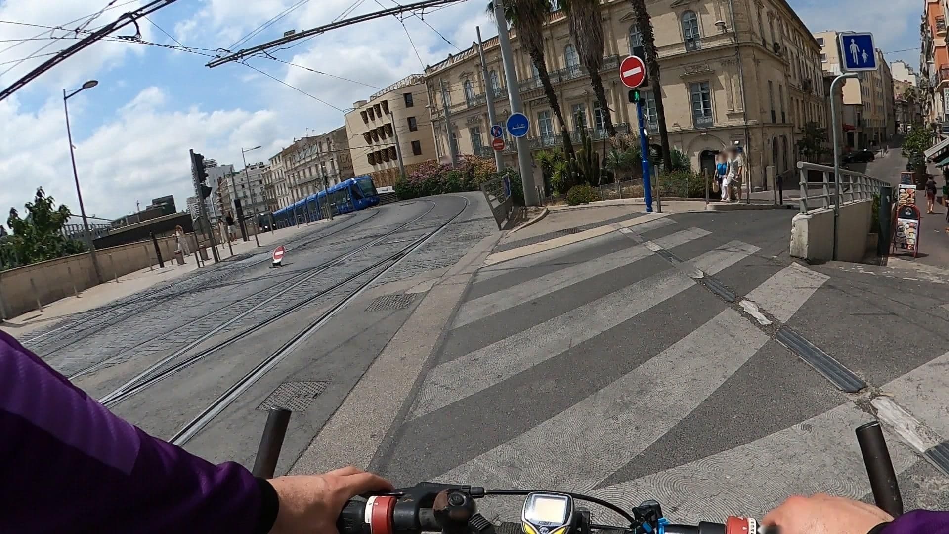 Street view near Colisée-Verdun, Montpellier — © nicovargas (CC BY-SA · Mapillary)