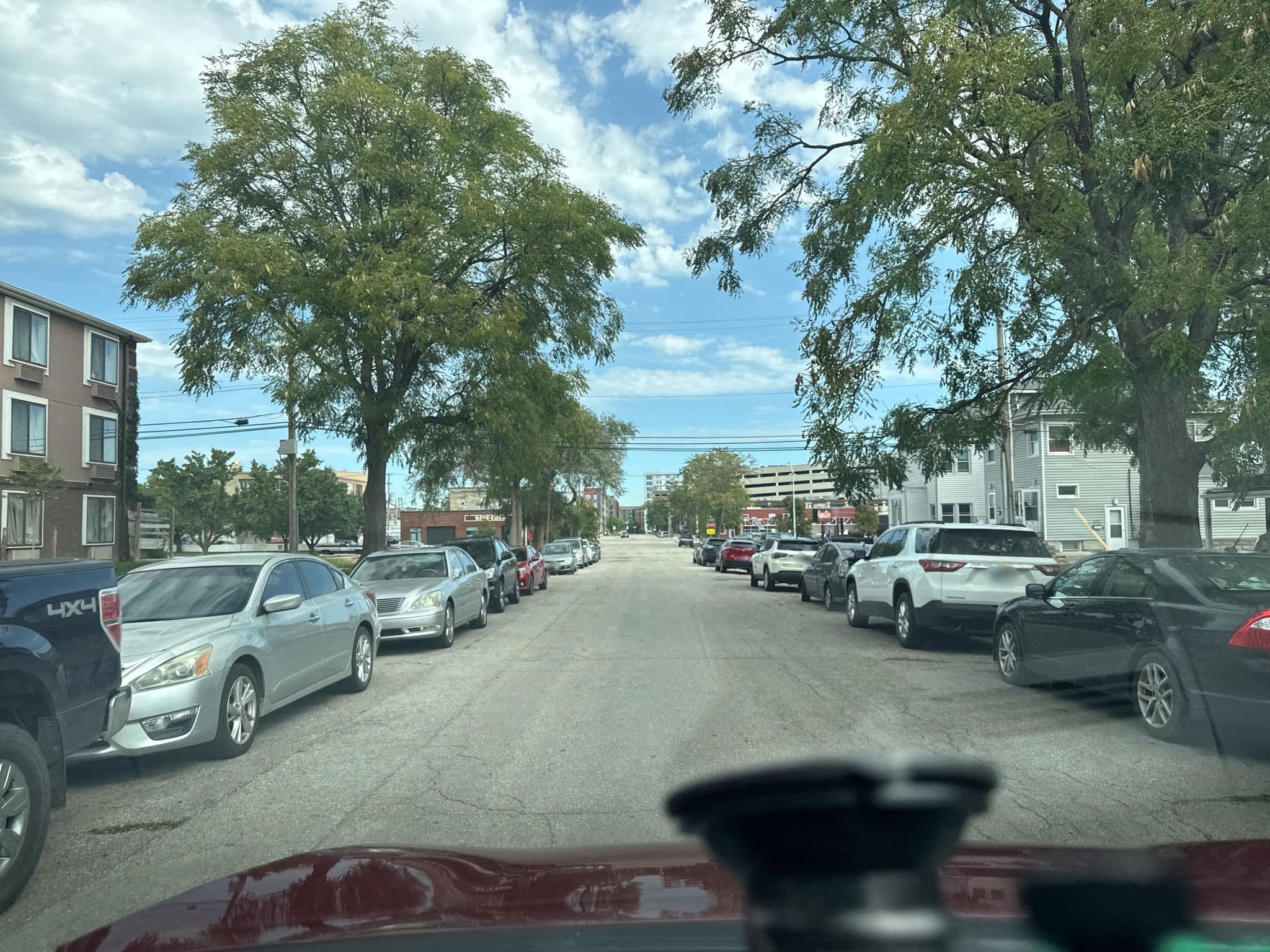 Street view near un endroit pour dormir, Lincoln — © quickness805 (CC BY-SA · Mapillary)