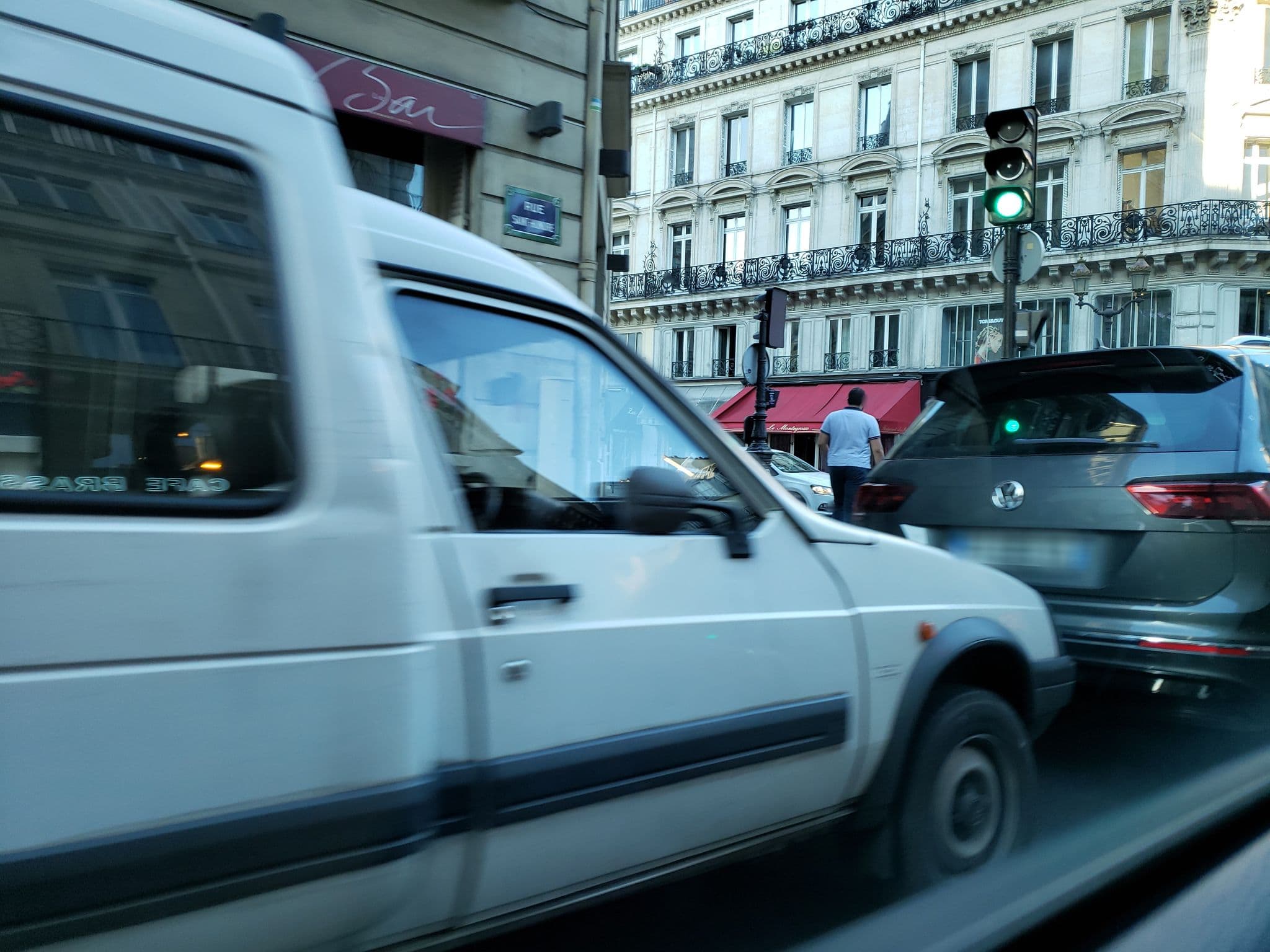 Street view near Hôtel Normandy, Paris 02 Bourse — © mapfool (CC BY-SA · Mapillary)