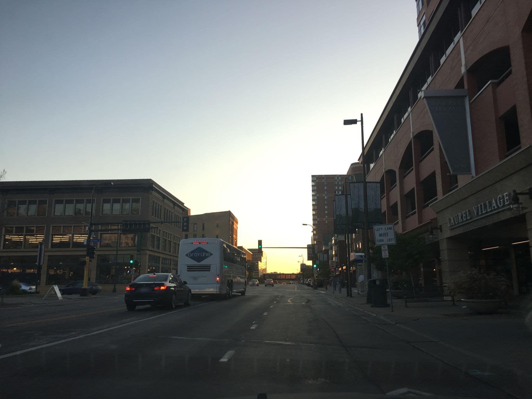 Street view near Execustay Marriott, Minneapolis — © jonesydesign (CC BY-SA · Mapillary)