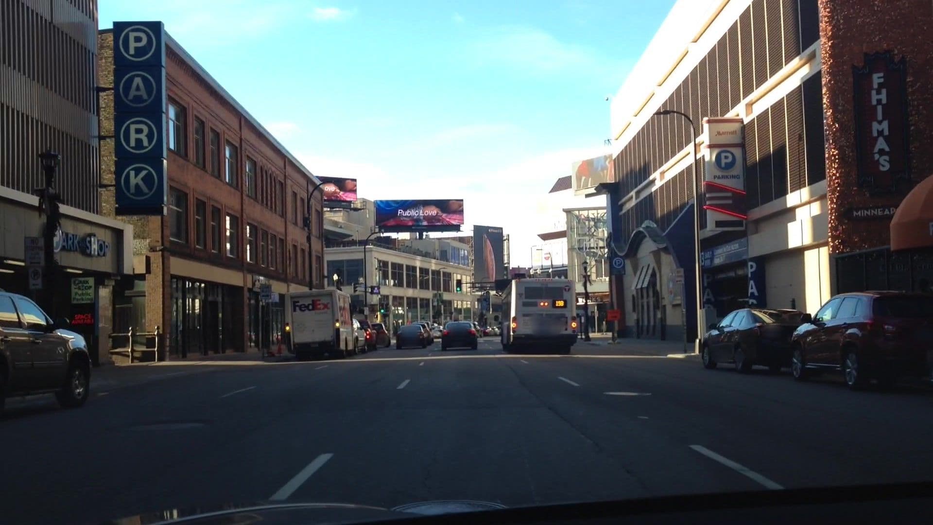 Street view near Room 2111, Minneapolis — © lvl5 (CC BY-SA · Mapillary)