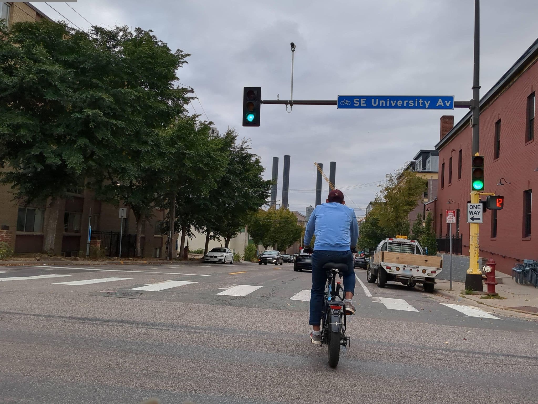 Street view near Alma Hotel, Minneapolis — © jan_leila (CC BY-SA · Mapillary)