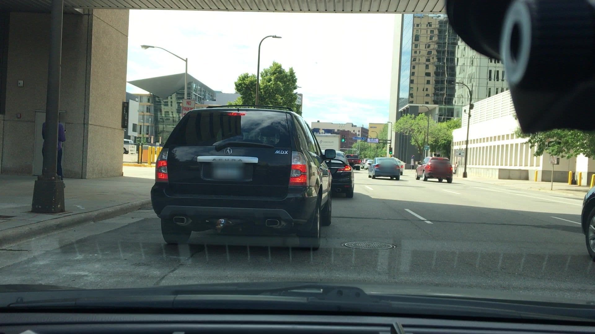 Street view near Lazy Larry's Seaside Resort, Minneapolis — © lvl5 (CC BY-SA · Mapillary)