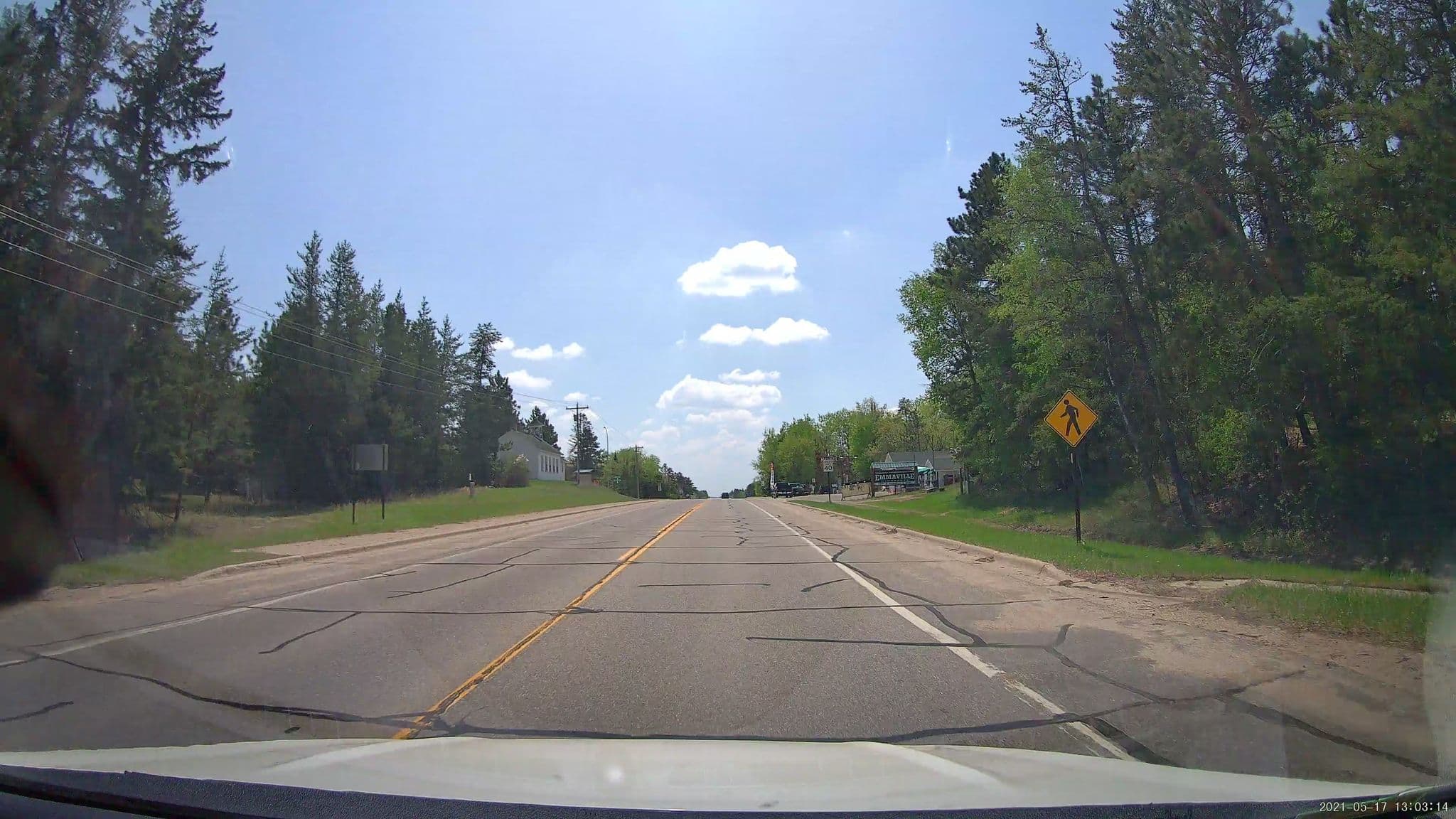 Street view near Emmaville Inn, Park Rapids — © iandees (CC BY-SA · Mapillary)