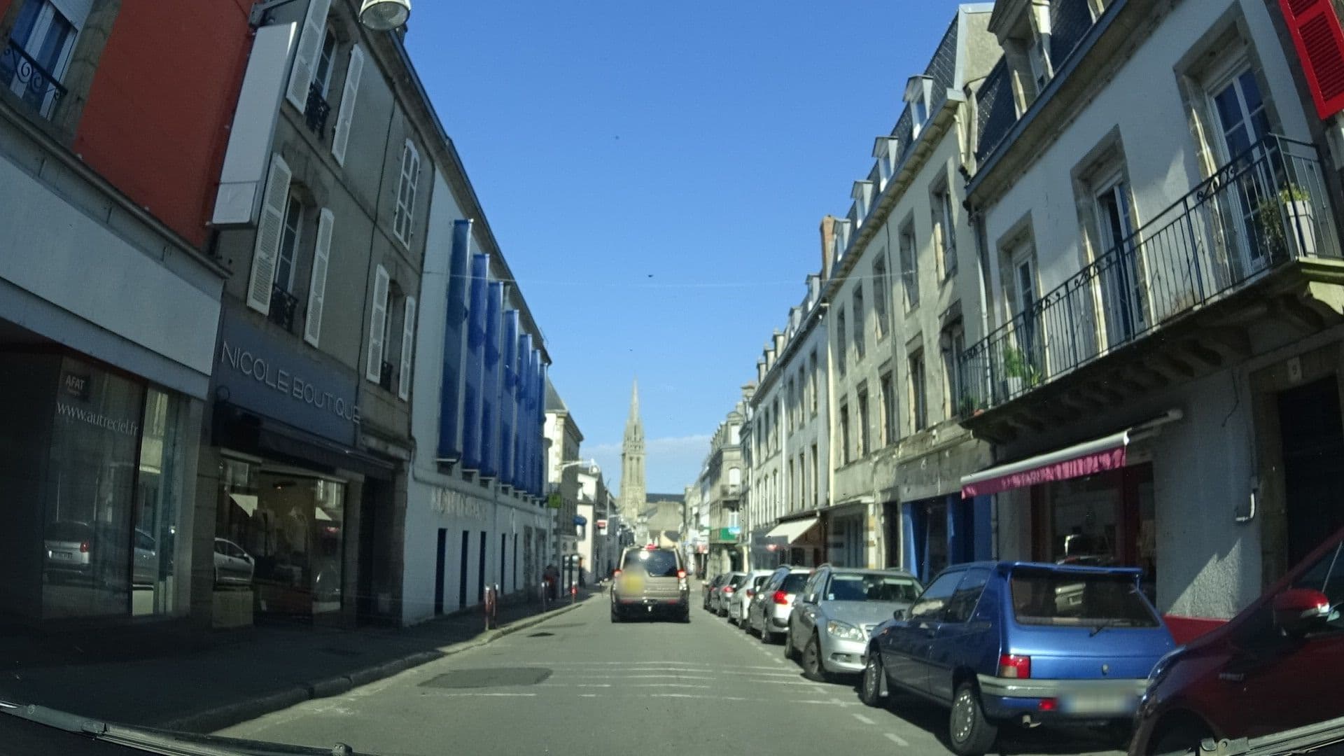 Street view near Hôtel de France, Douarnenez — © ljbouere (CC BY-SA · Mapillary)