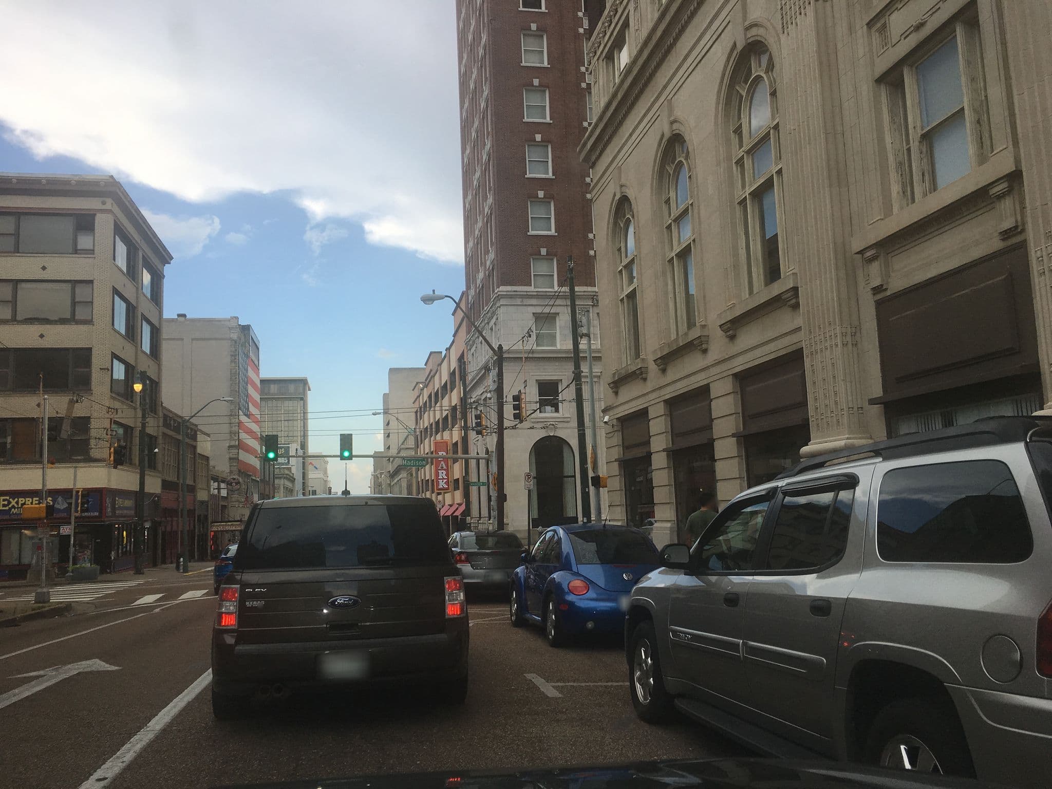 Street view near Exchange Building Apartments, Memphis — © raveneye (CC BY-SA · Mapillary)