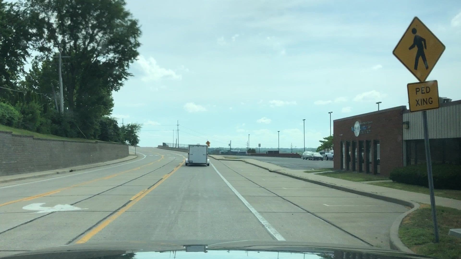 Street view near Maison&.St. Charles Hotel Inn, Saint Charles — © lvl5 (CC BY-SA · Mapillary)