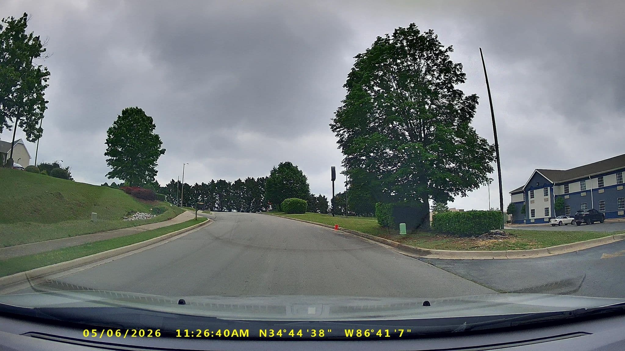 Street view near Days Inn, Redstone Arsenal — © argwx256 (CC BY-SA · Mapillary)