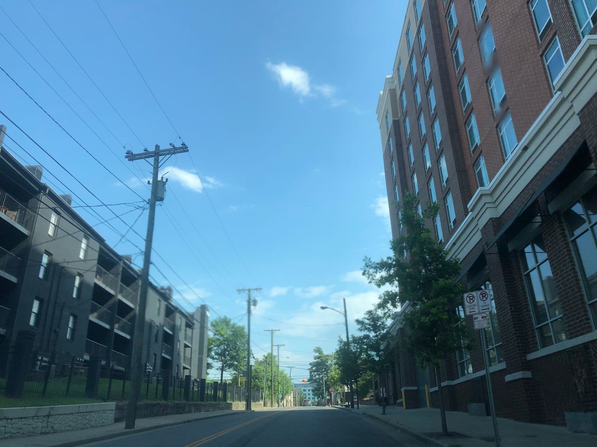 Street view near Autograph Collection, Nashville — © maxmartilik (CC BY-SA · Mapillary)