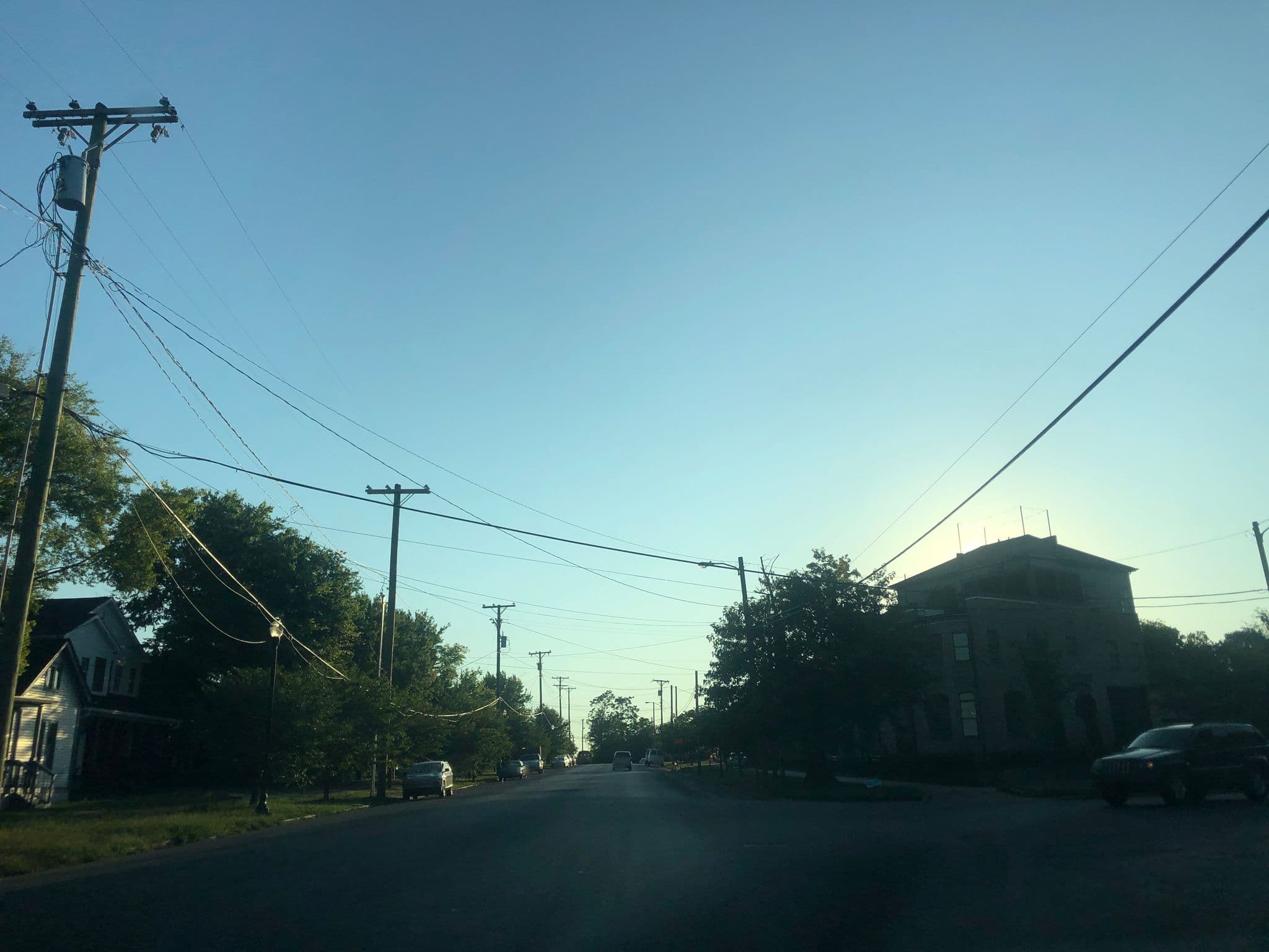 Street view near Chateau on Monroe, Nashville — © maxmartilik (CC BY-SA · Mapillary)